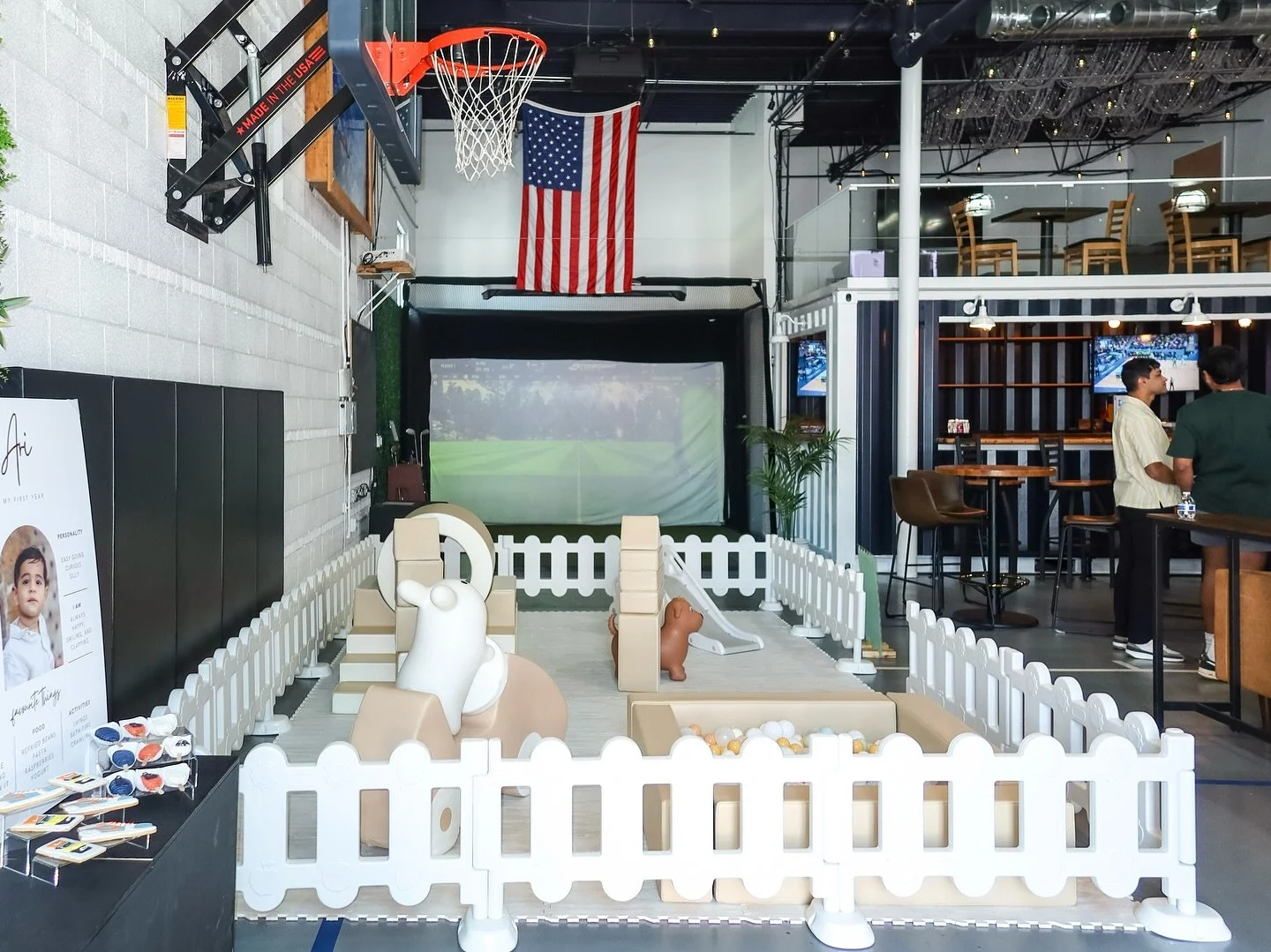 Ari Max was the cutest theme! We&rsquo;re still obsessed with the decor from this party! 

#chicago #westloop #chicagoevents #nike #kidsbirthday