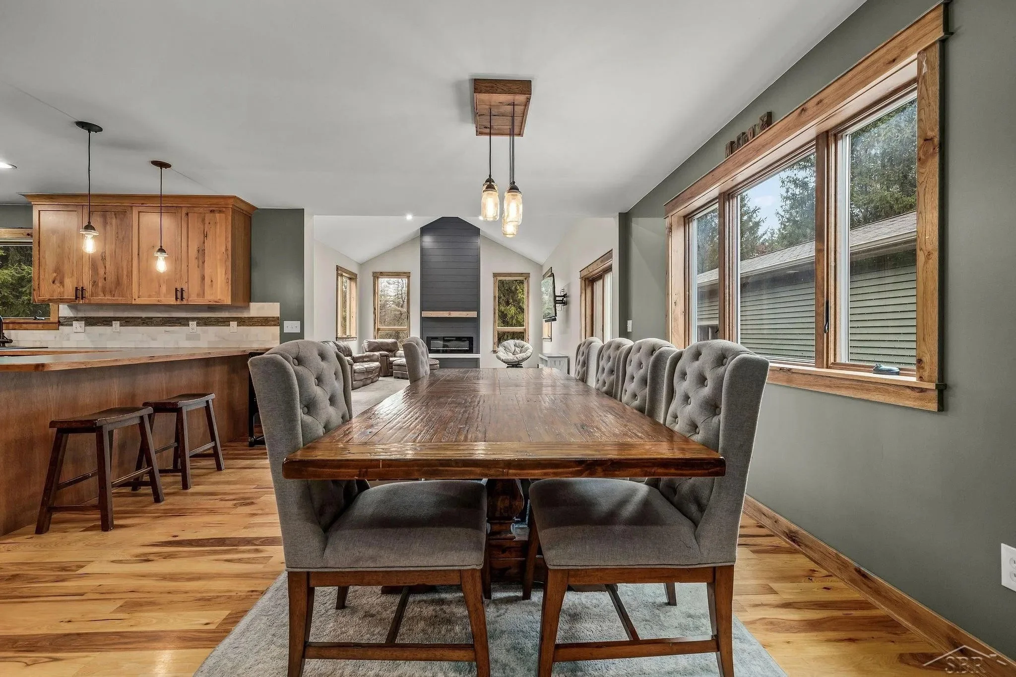 Dining to Livingroom.jpeg