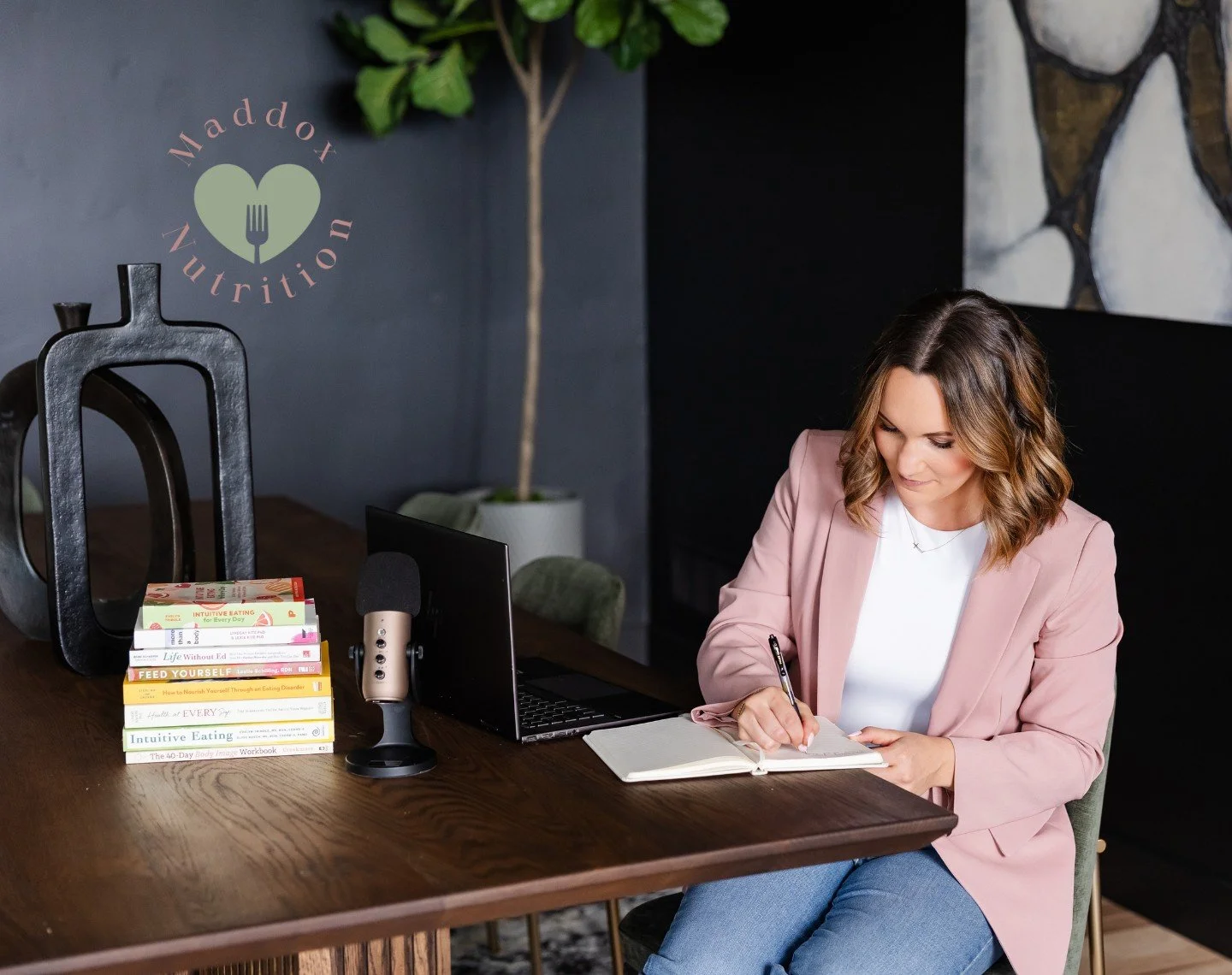 Why You Might Benefit From Seeing a “Non-Diet” Dietitian | Maddox Nutrition Blog