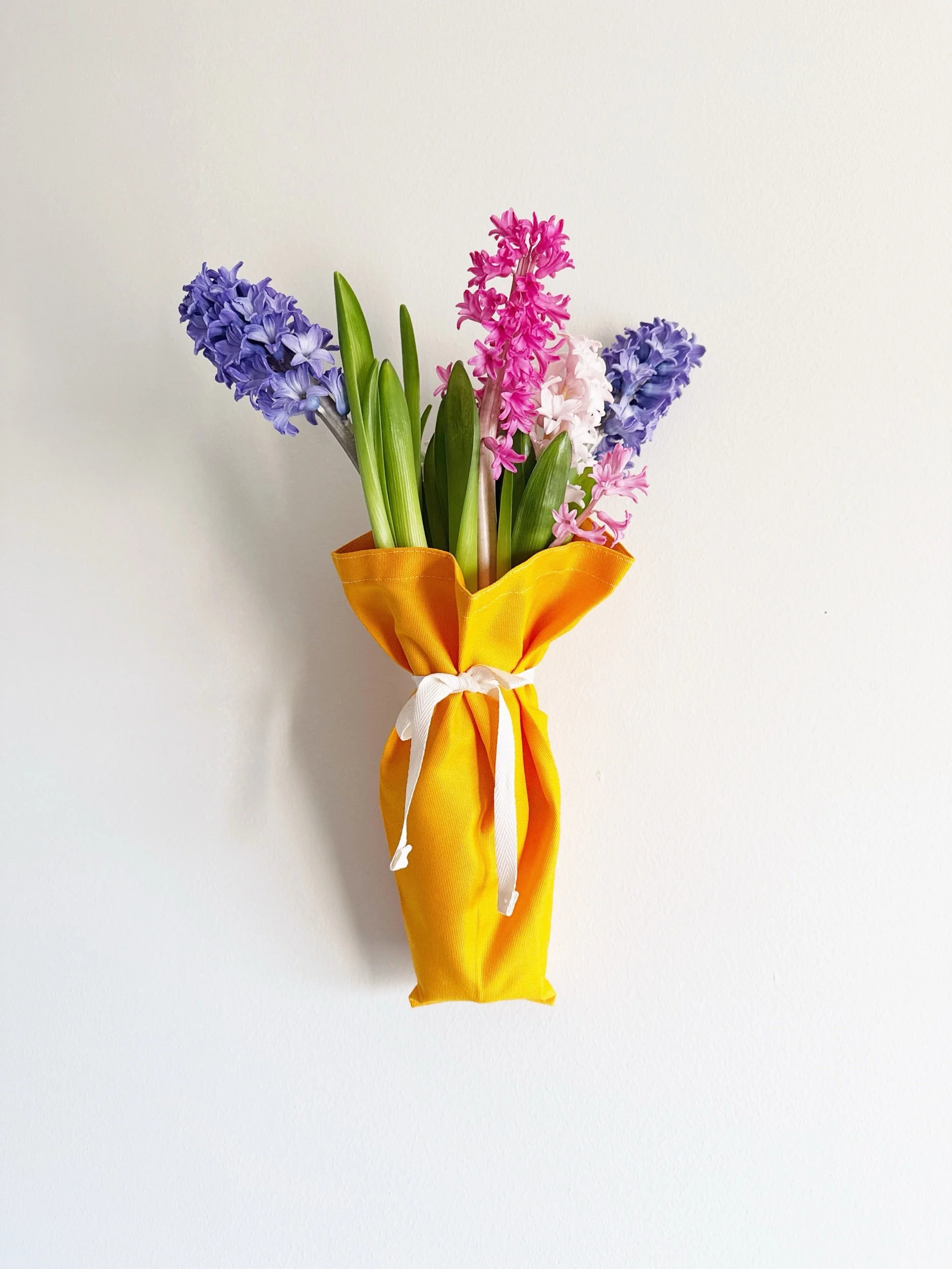 Bouquet Sleeve - Yellow