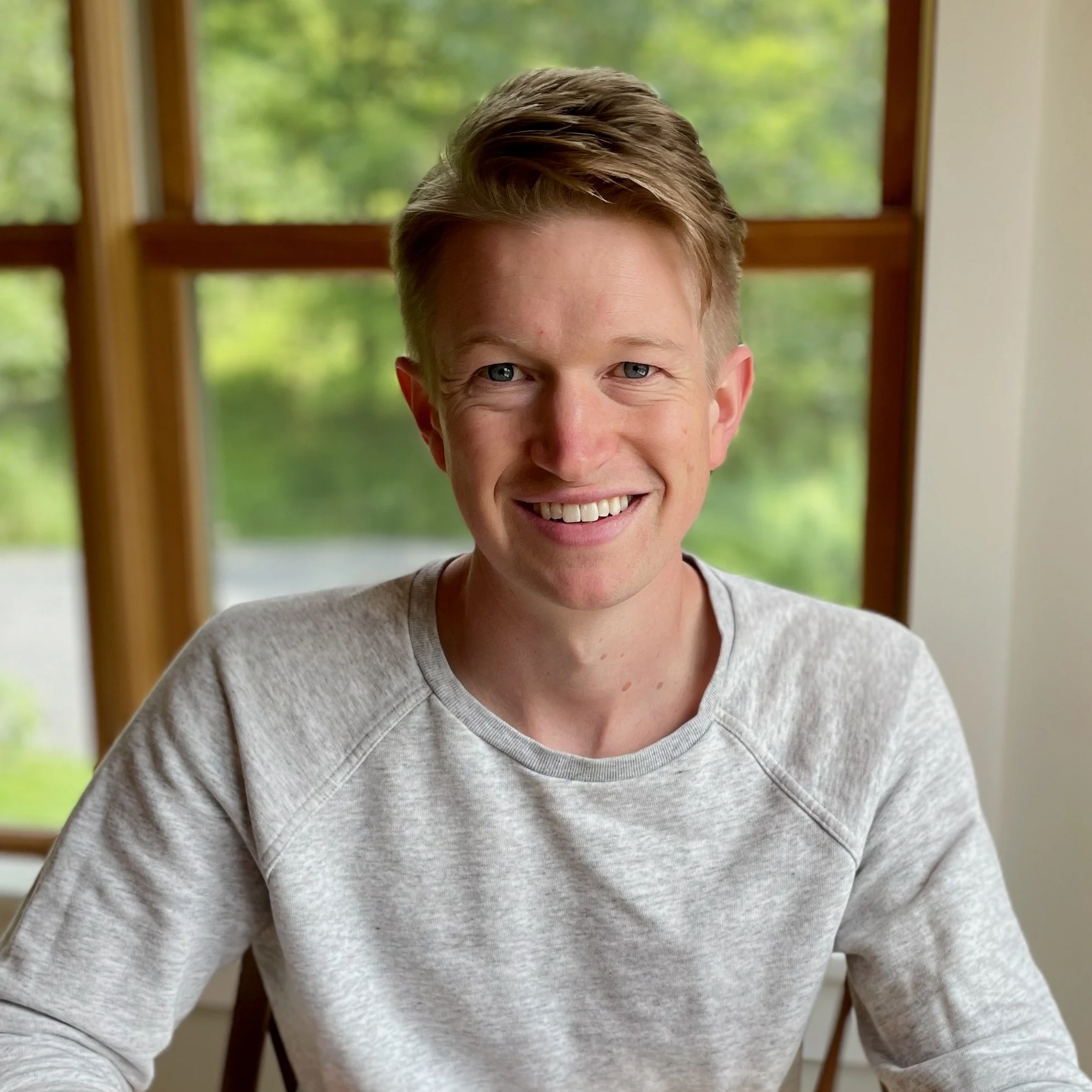 Andrew Herwig with a welcoming smile, ready to get started with your Clarity Session.