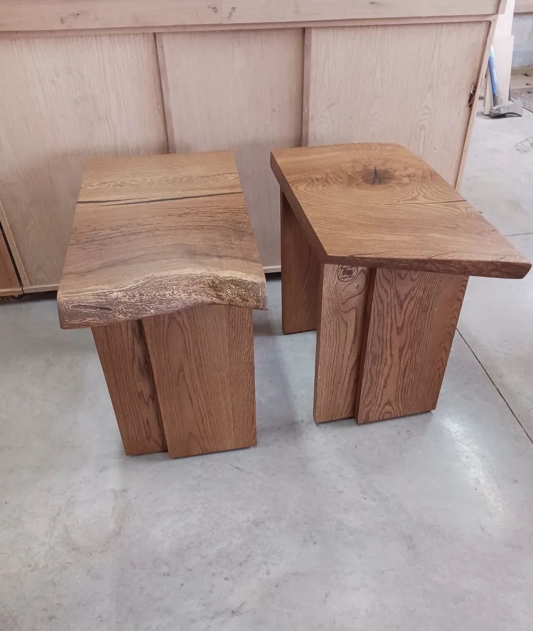 I was finally able to deliver these endtables to their new home. Wood bases are also an option for any piece of furniture that I do, not just metal! 😀

White oak finished with @odiesoil coffee 

Text me for custom orders or fill out a Project Inquir