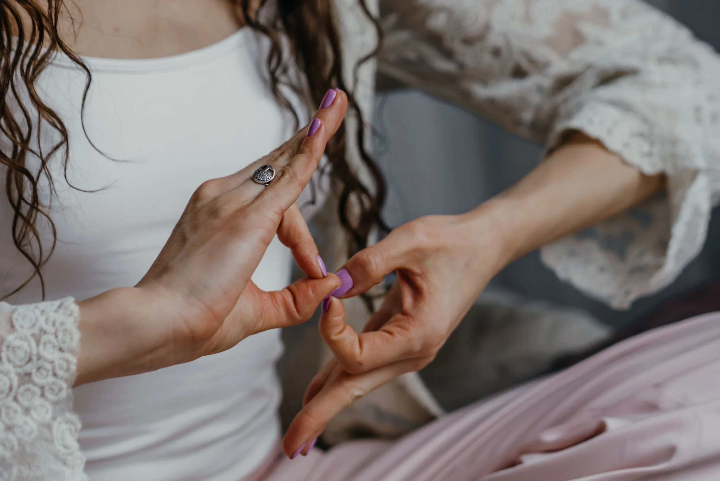 Mudras Workshop | 10.18 (12pm)