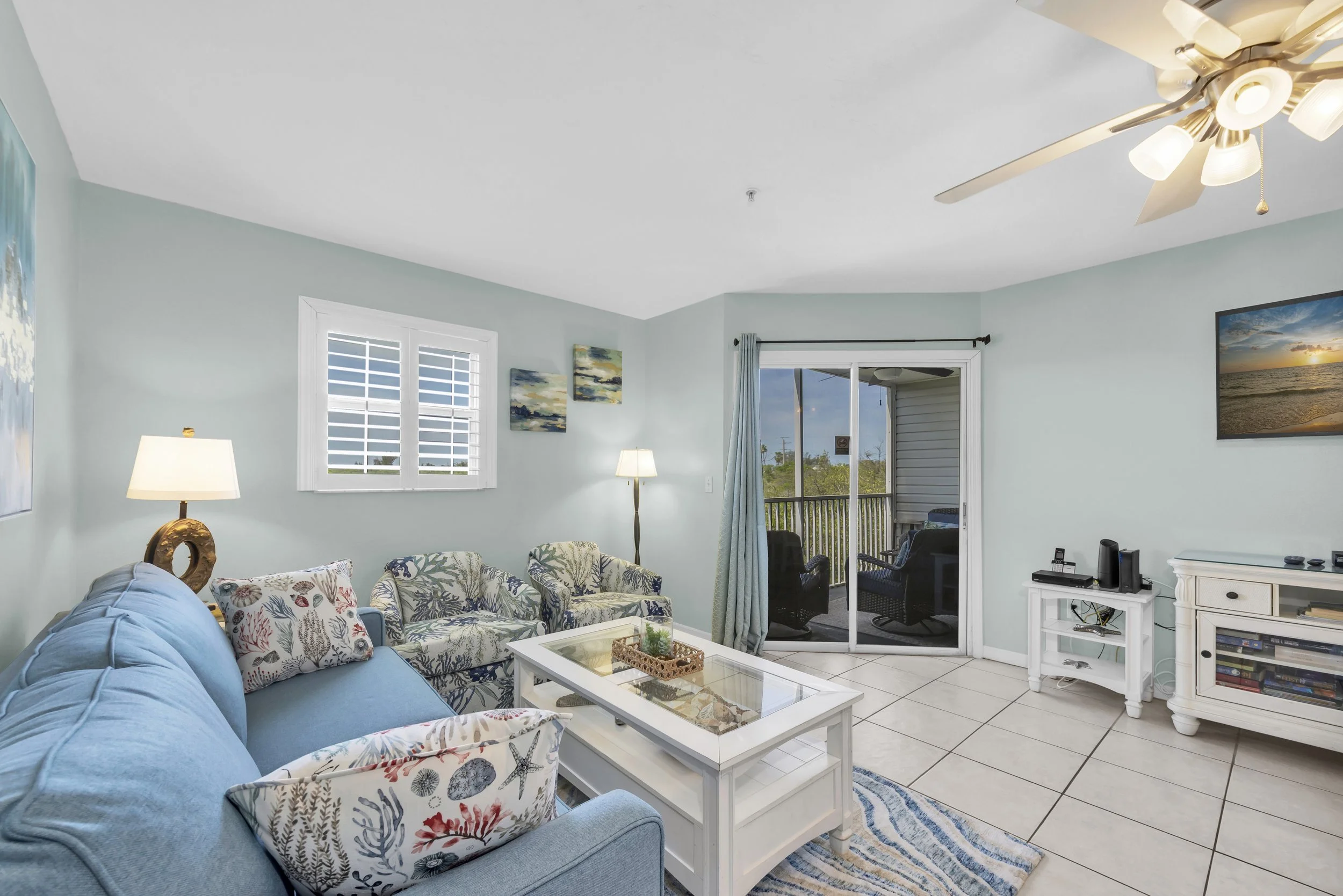 09-3607 E Bay Drive 109 Flambient-38.jpg