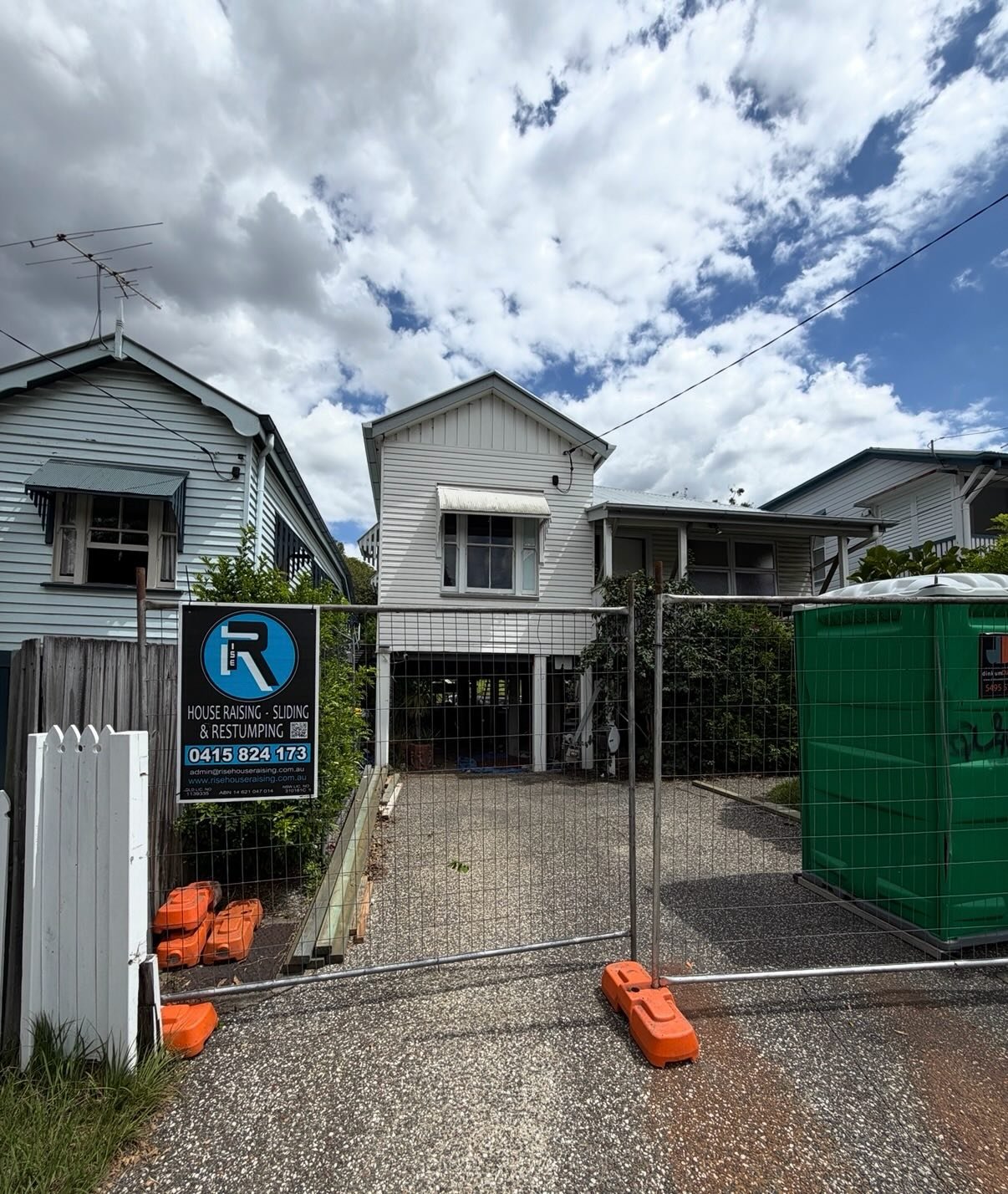 Another one raised and restumped!
#brisbanehouseraise #houseraised #brisbanereno