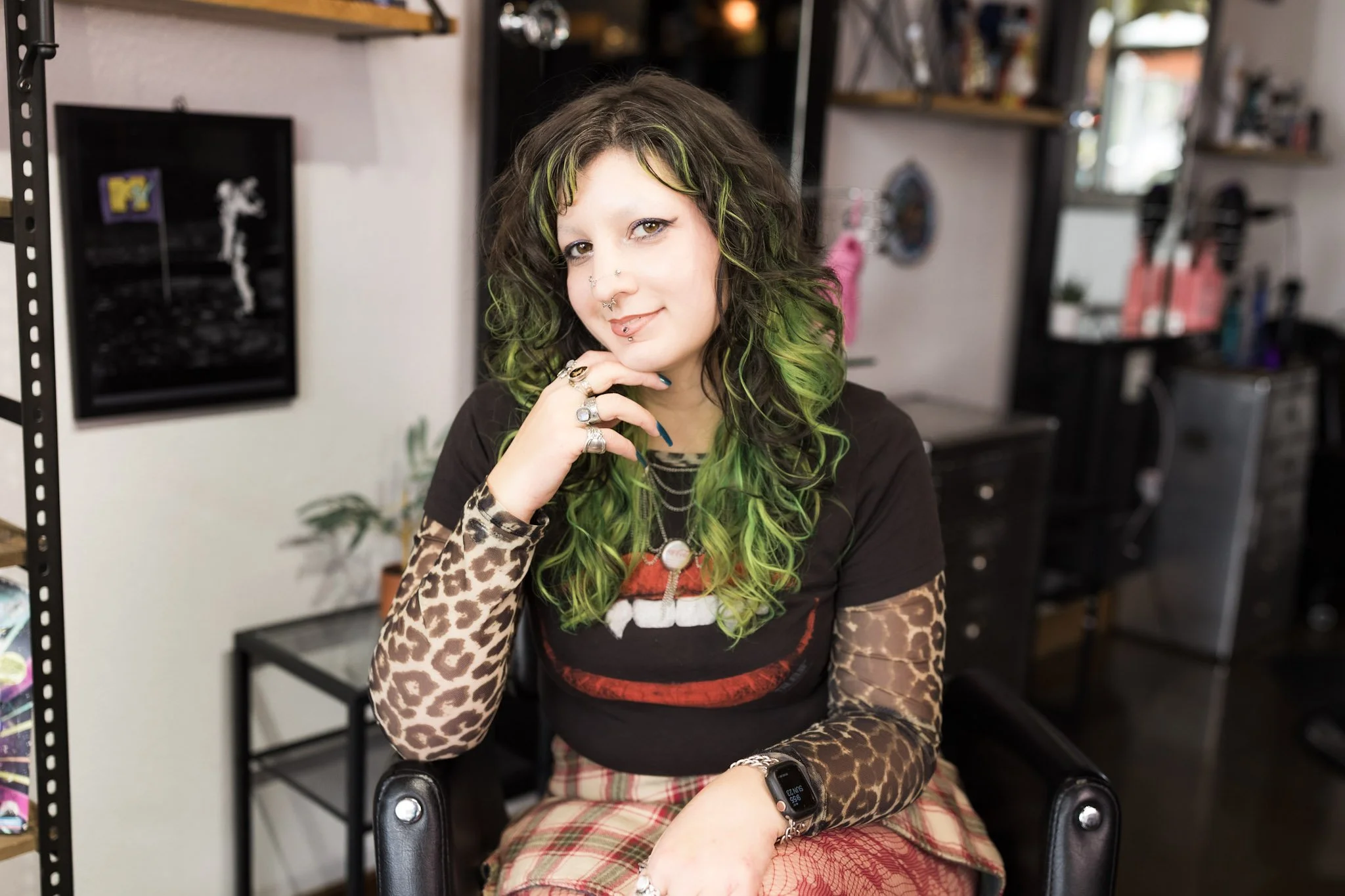 Megan 💫Razor Cuts, Alternative Color, Hair Transformations 💫 Wed - Sat