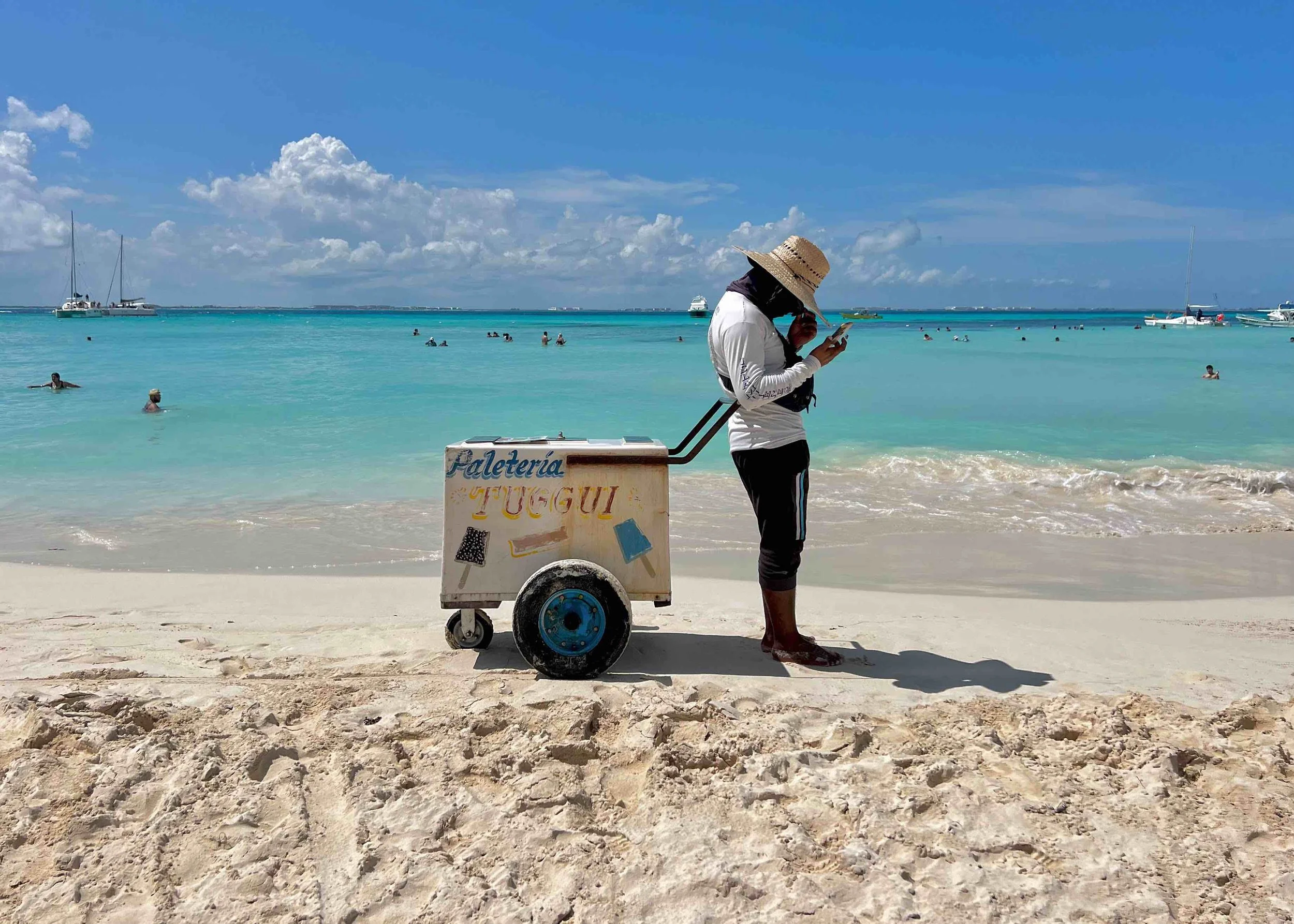 Paleta Man, Playa | Isla Mujeres, Mexico