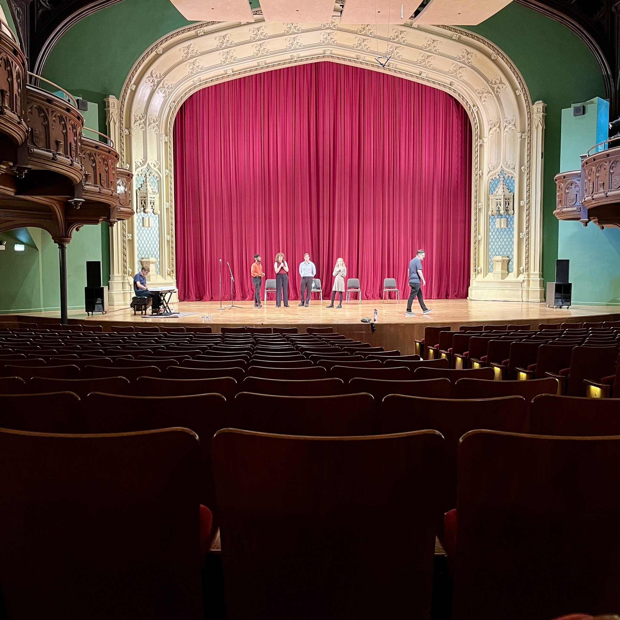 Warming up for a private performance for our friends at UChicago College.  And what a blast it was! Looking for entertainment for your next event?  Check out The Revival! #collegeorientation #privateperformance #improvshow