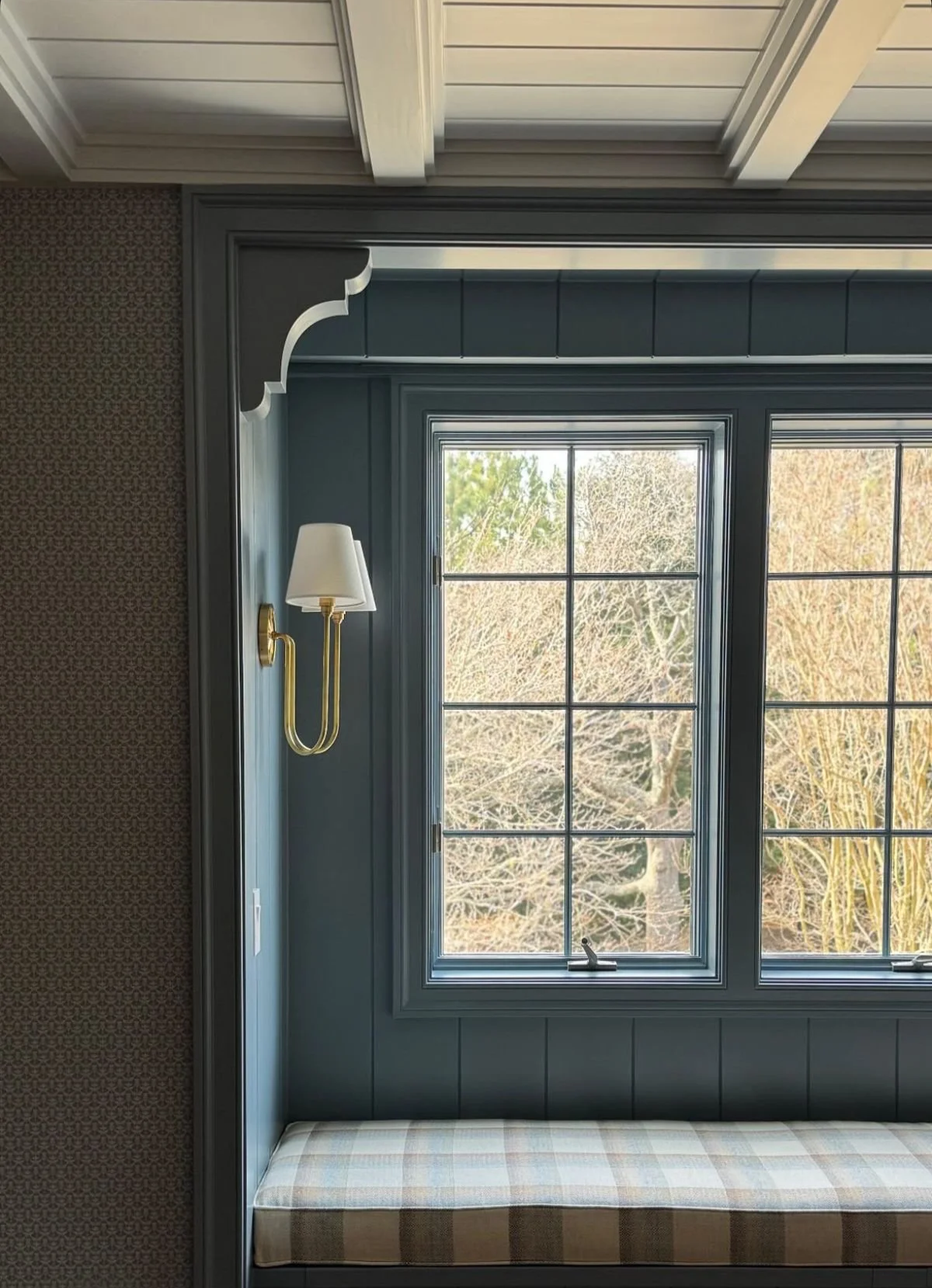 built in reading nook by windows, custom window bench design, traditional cabin cottage