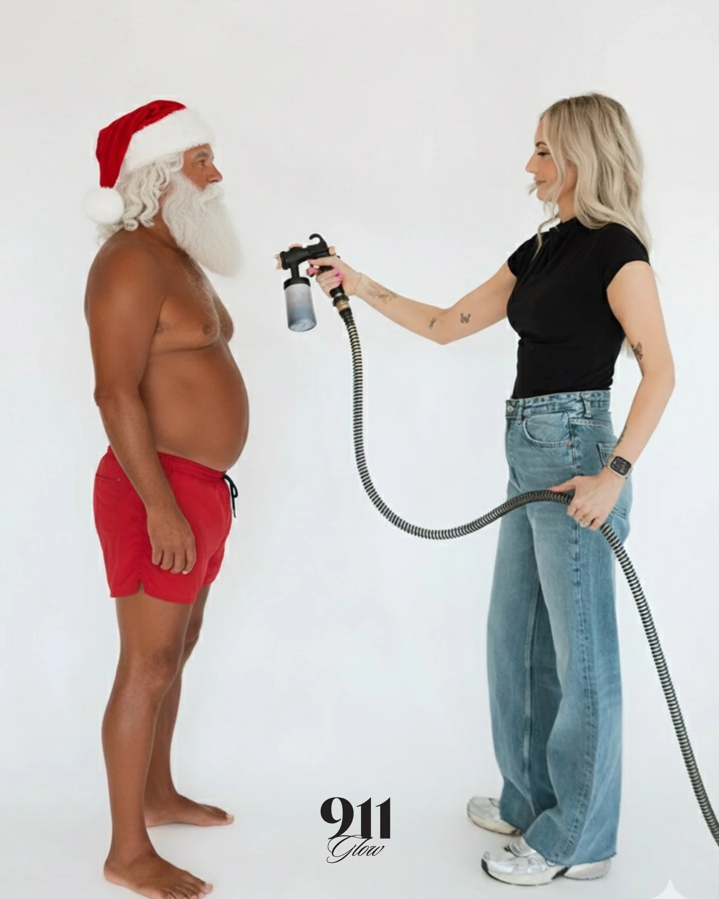 If Santa can fit in a tan before Christmas, so can you 🤍 

We still have appointments available today! 
Text us at 630-557-9194 and let&rsquo;s get you holiday ready✨!

#spraytan #santa #spraytanning #genevail #genevaillinois