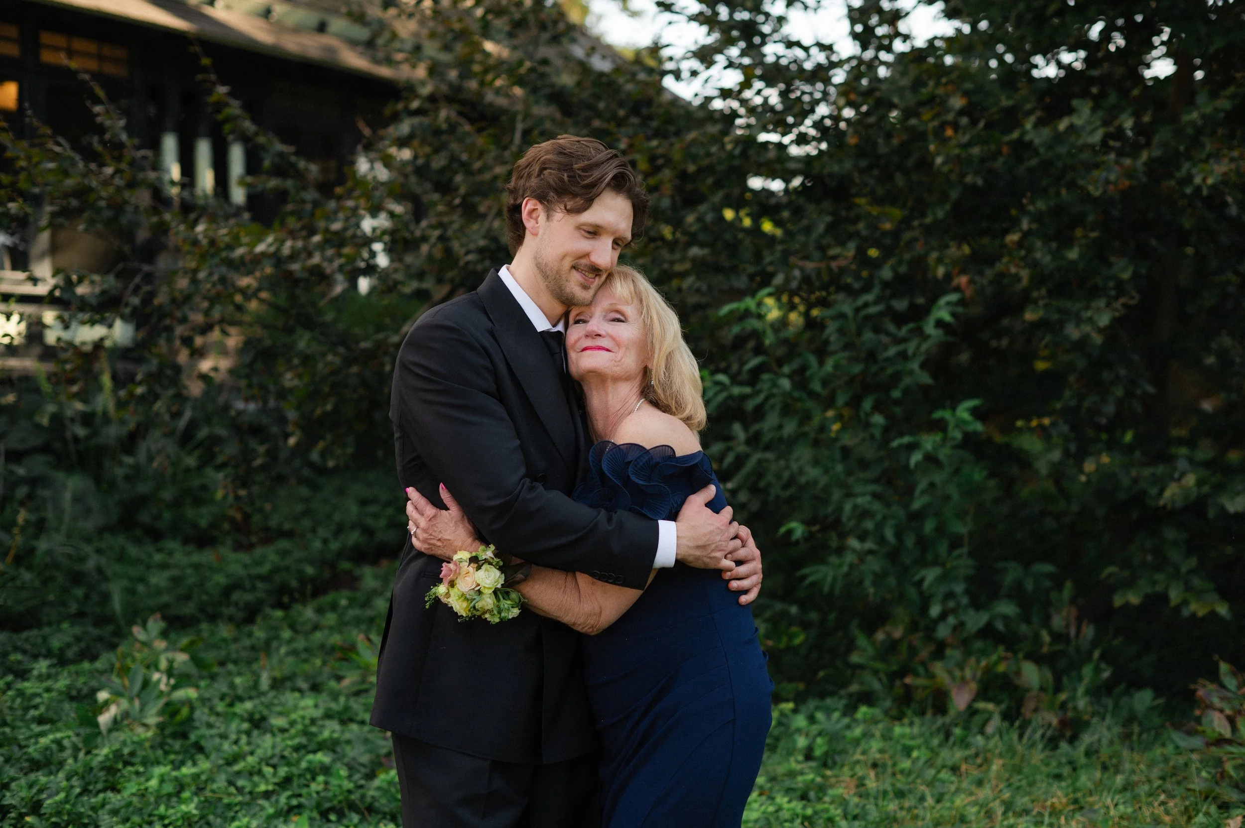 candid wedding photographer