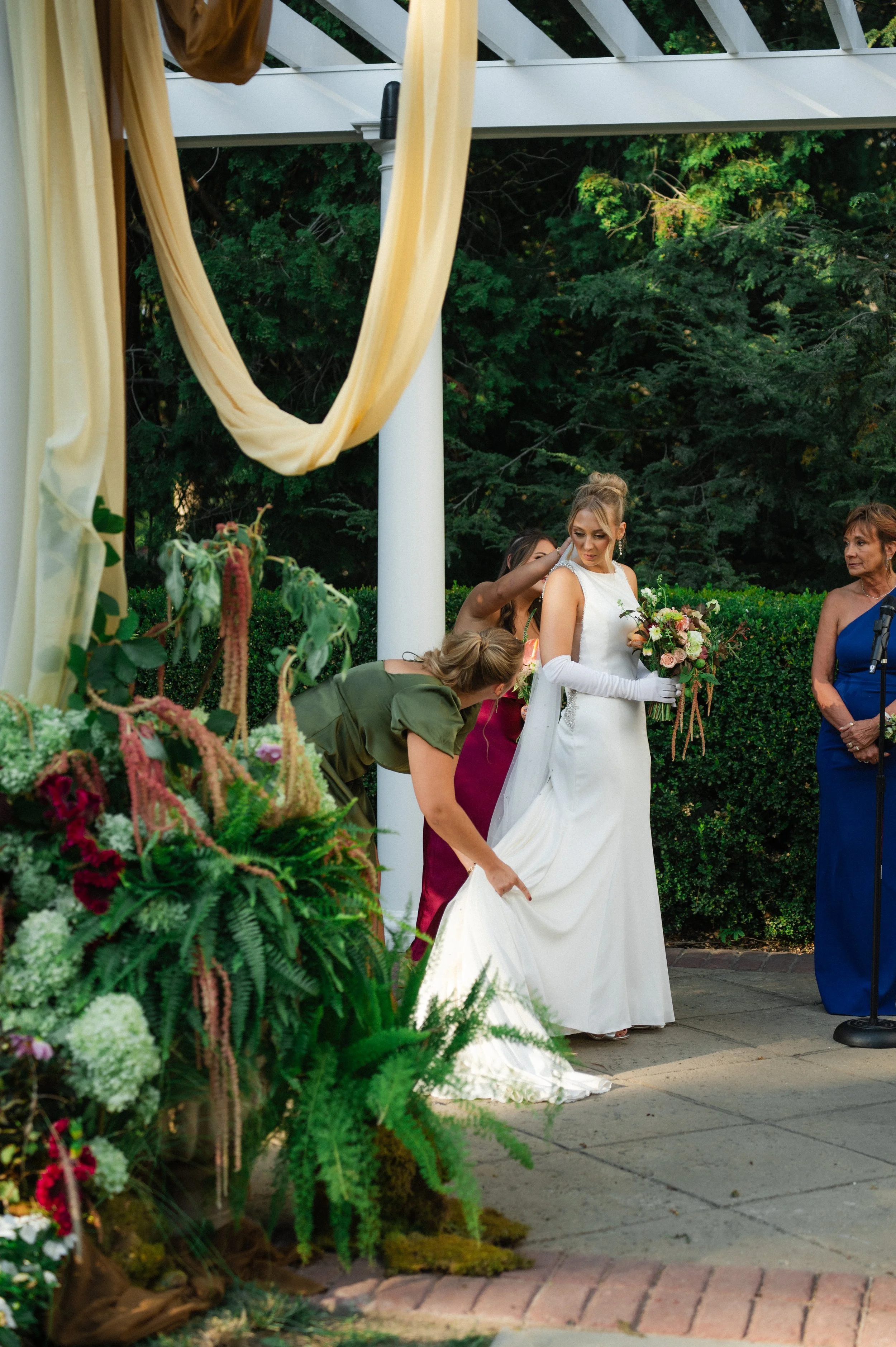 candid wedding photographer