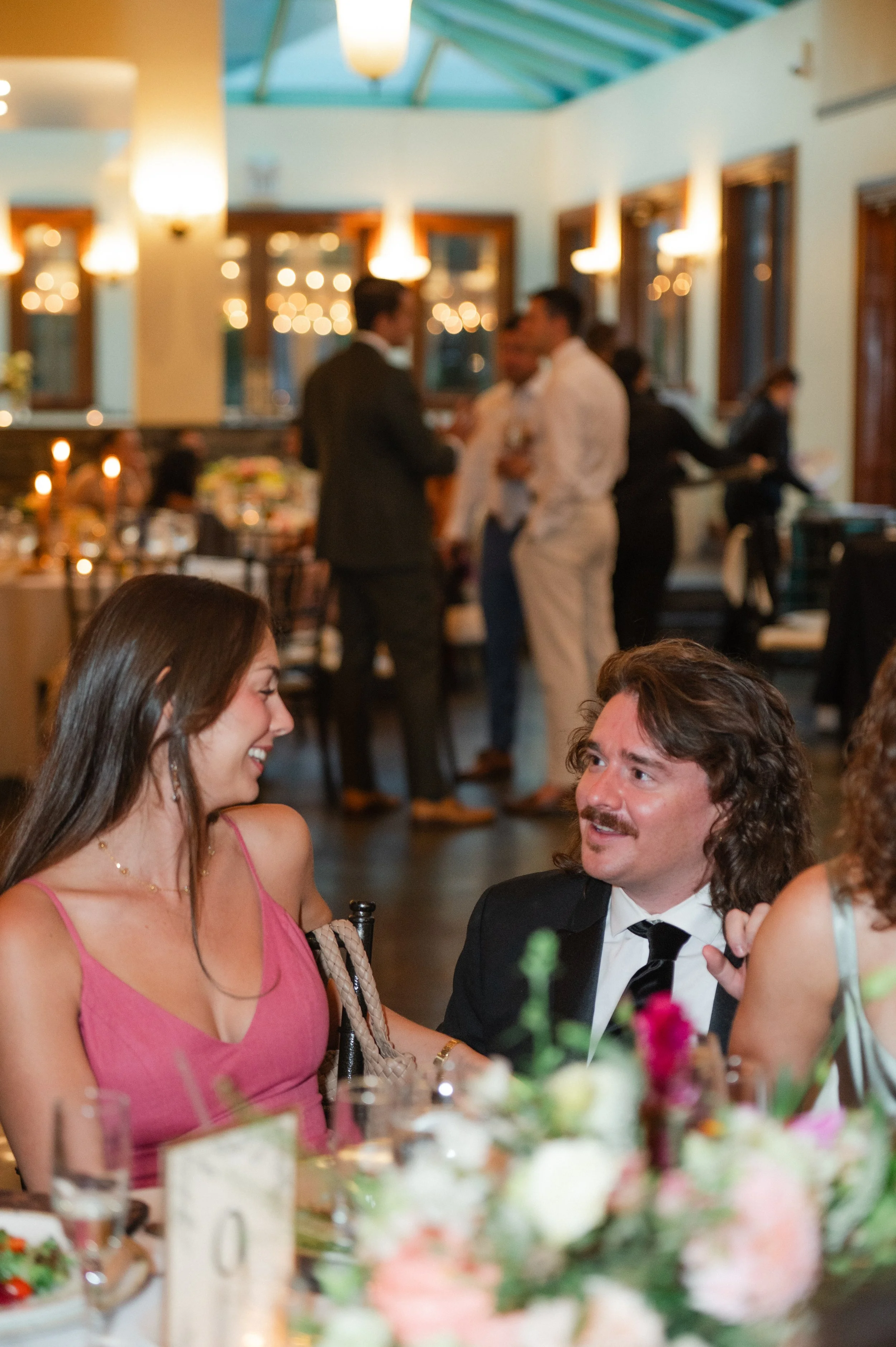 candid wedding photographer