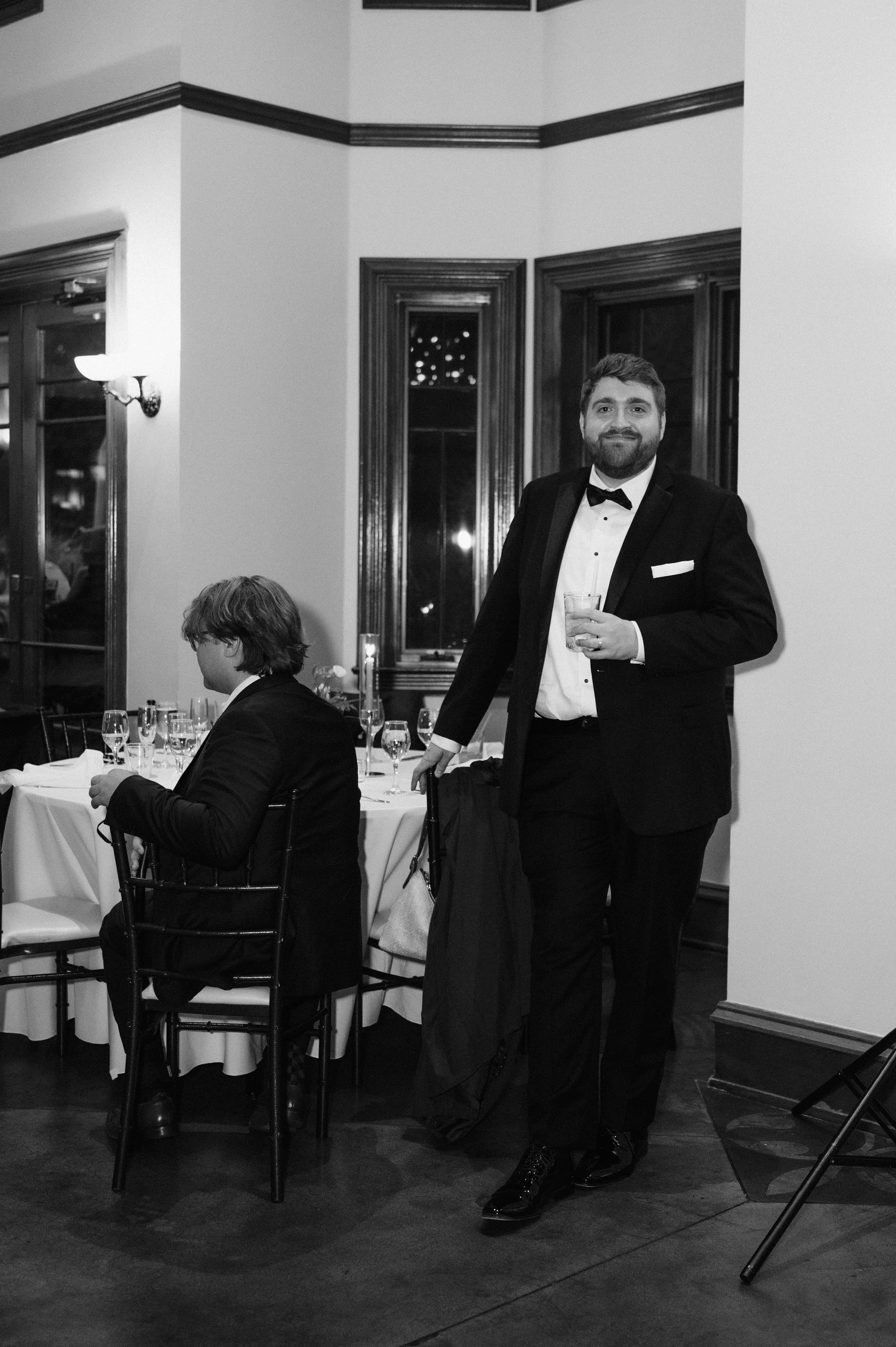 candid wedding photographer