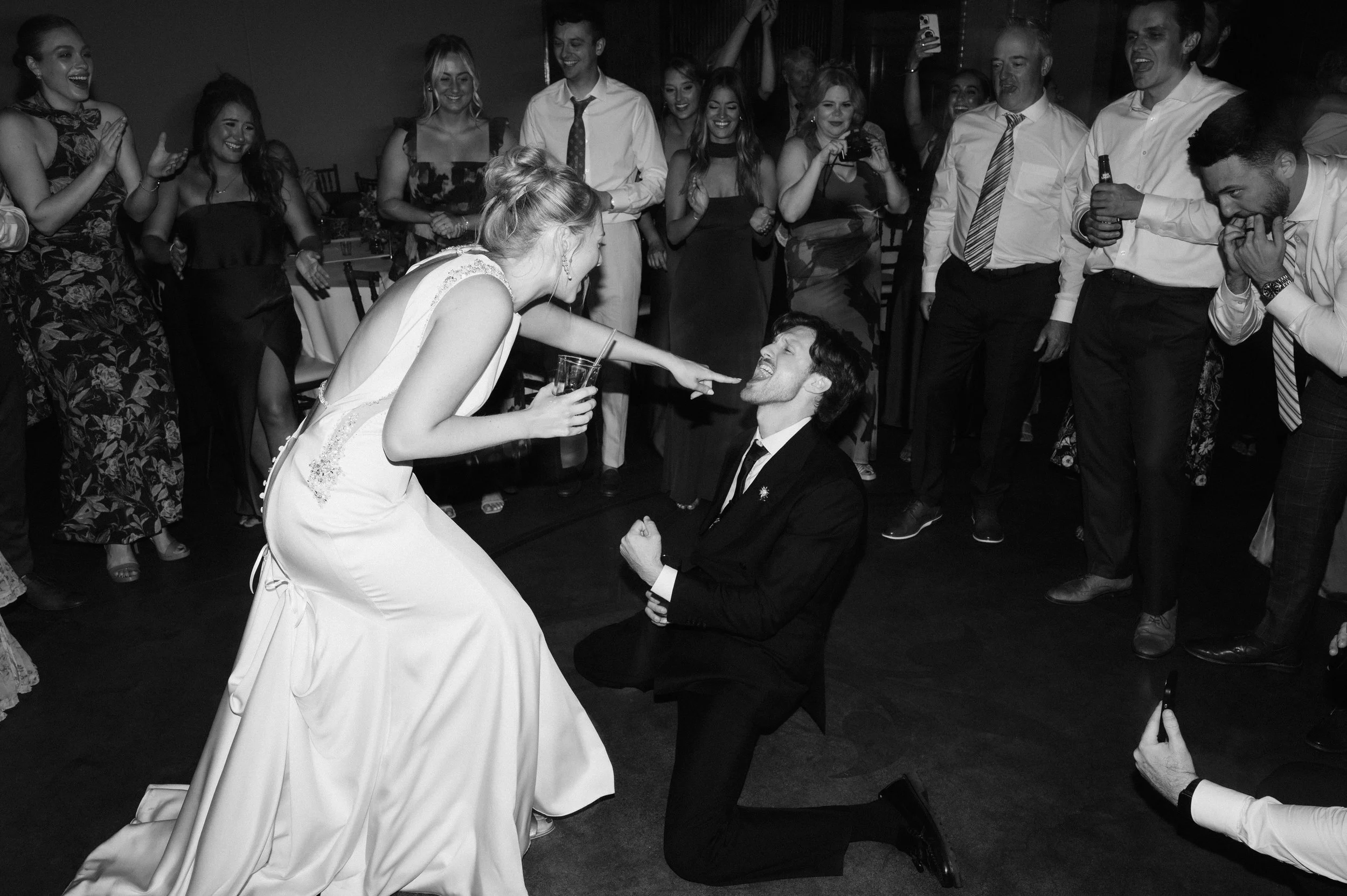 philadelphia female wedding dj