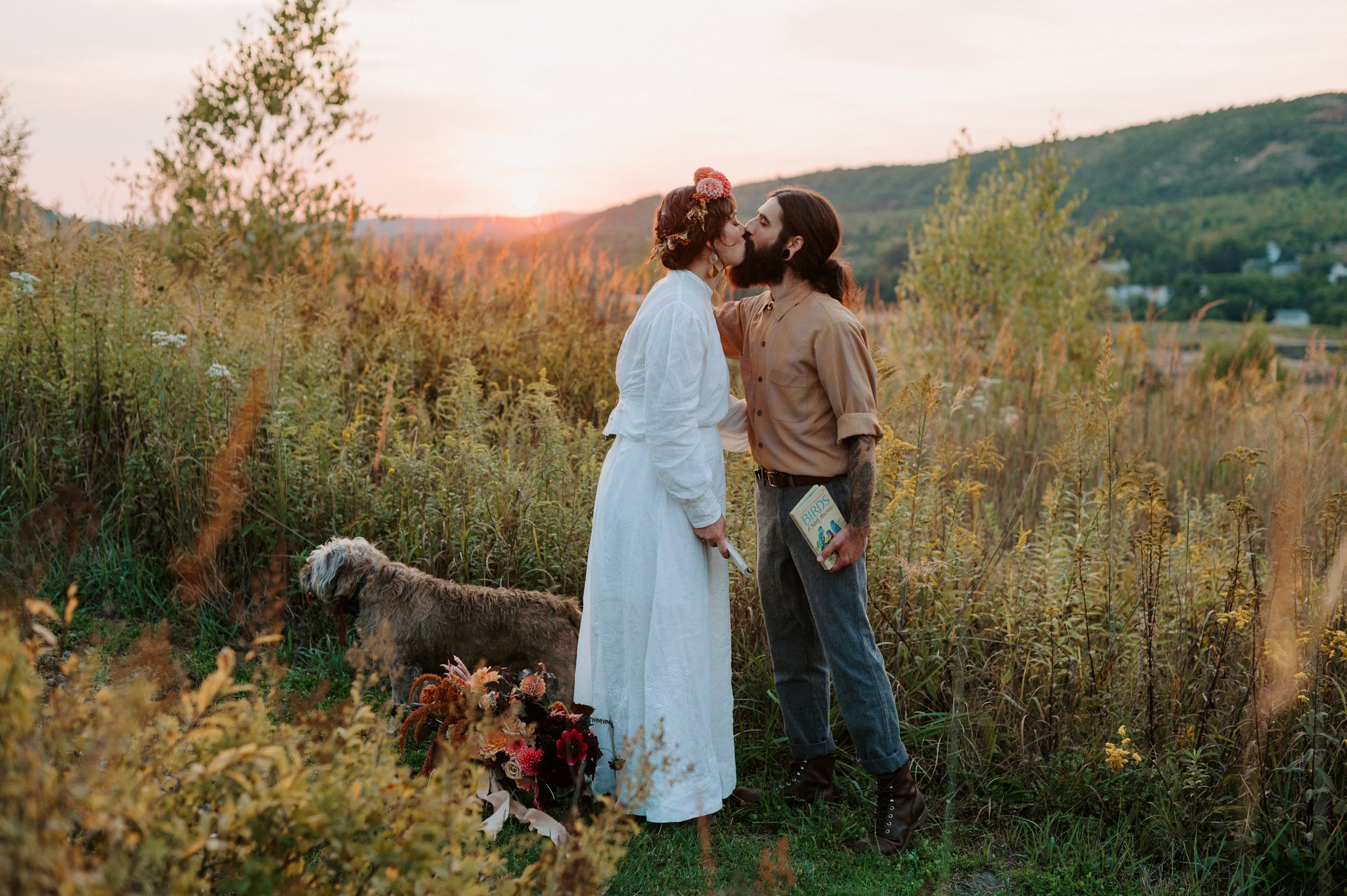 vow renewal on the appalachian trail captured by lehigh valley wedding and elopement photographer