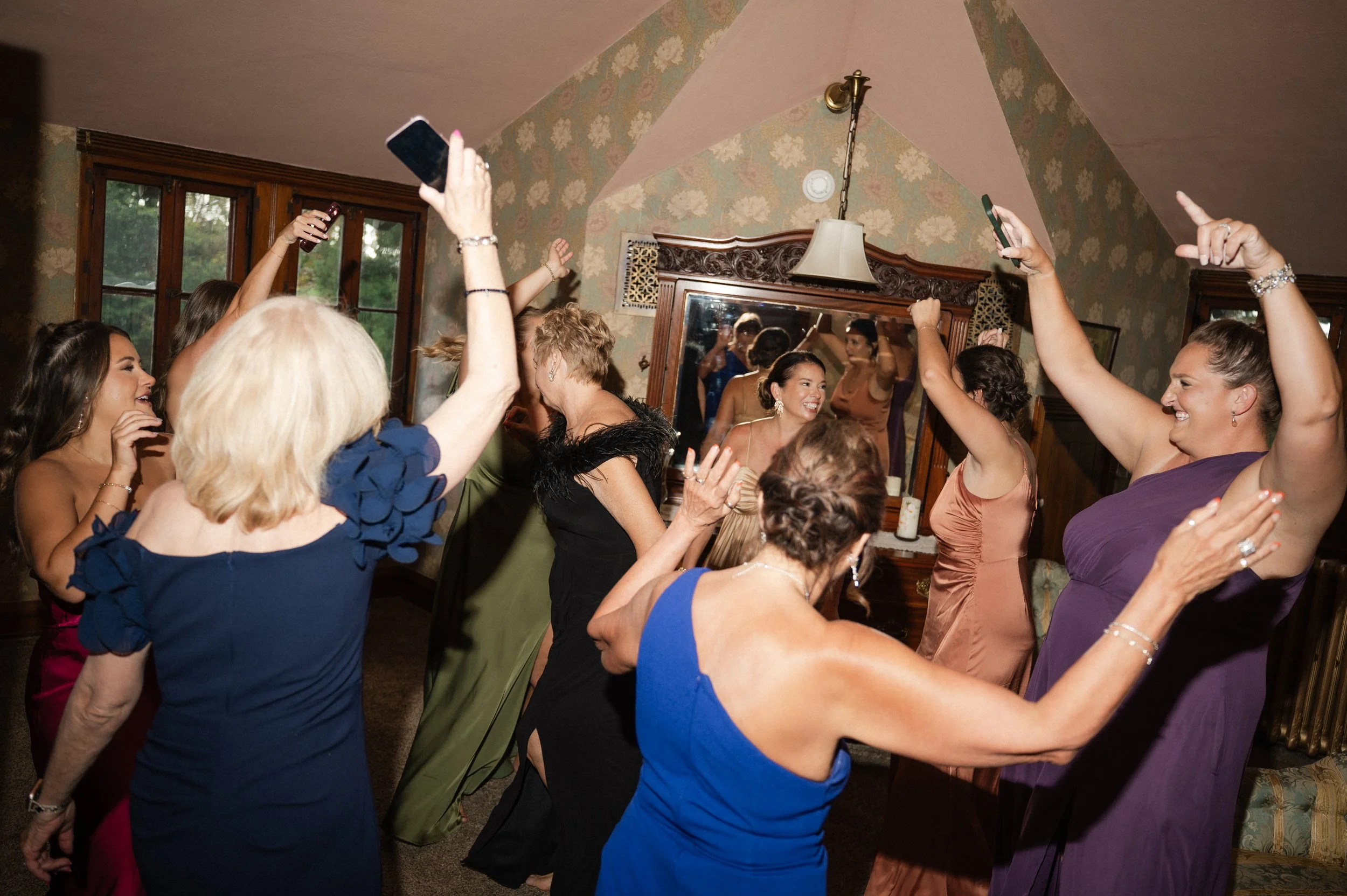 documentary wedding photographer near bucks county pennsylvania