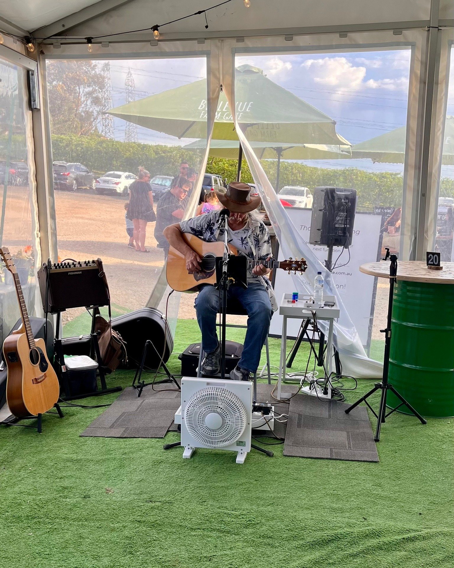 Mother's day is approaching... and fast !

We have locked in Ron and his Guitar Covers for all 3 sessions of the mothers day celebrations, we can't wait to jam out to some tunes from Ron 🎸🎶

We are running high tea and Devonshire tea across 3 sessi