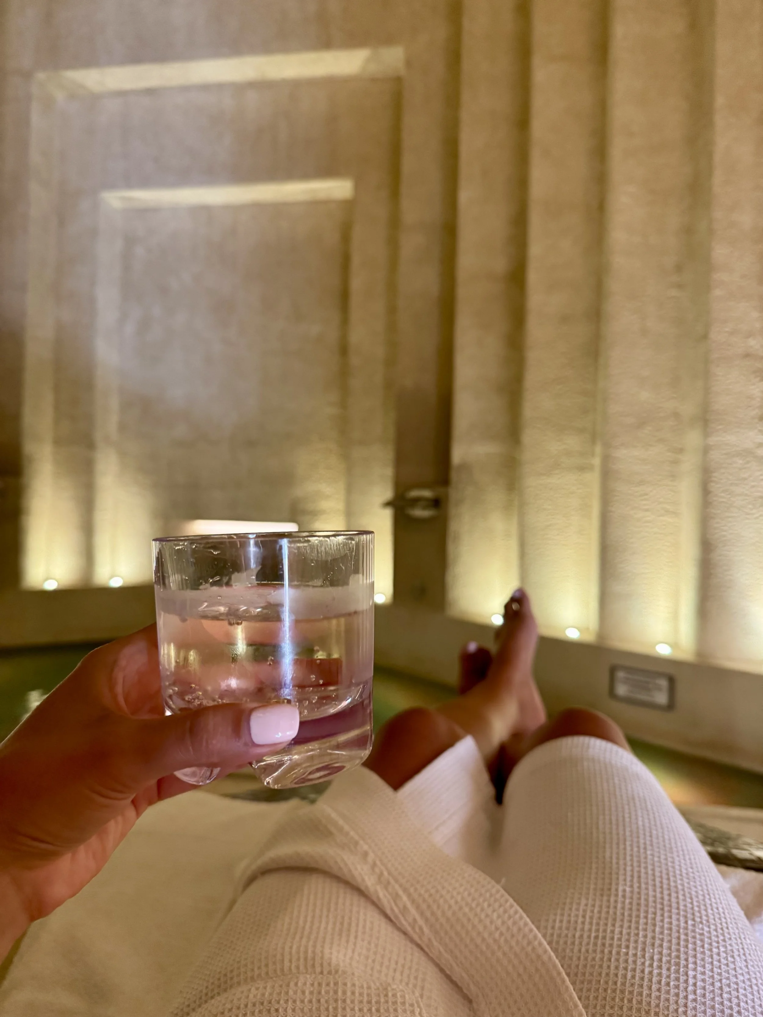 somma-wine-spa-relaxation-room.jpeg