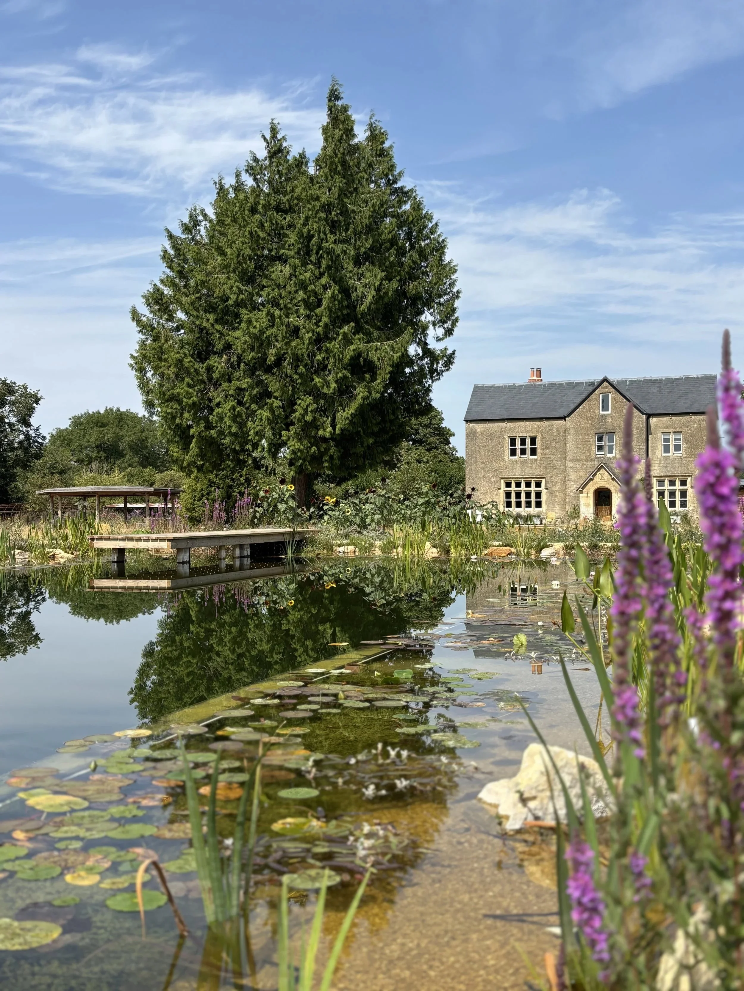 Vallis Pond and House.jpeg
