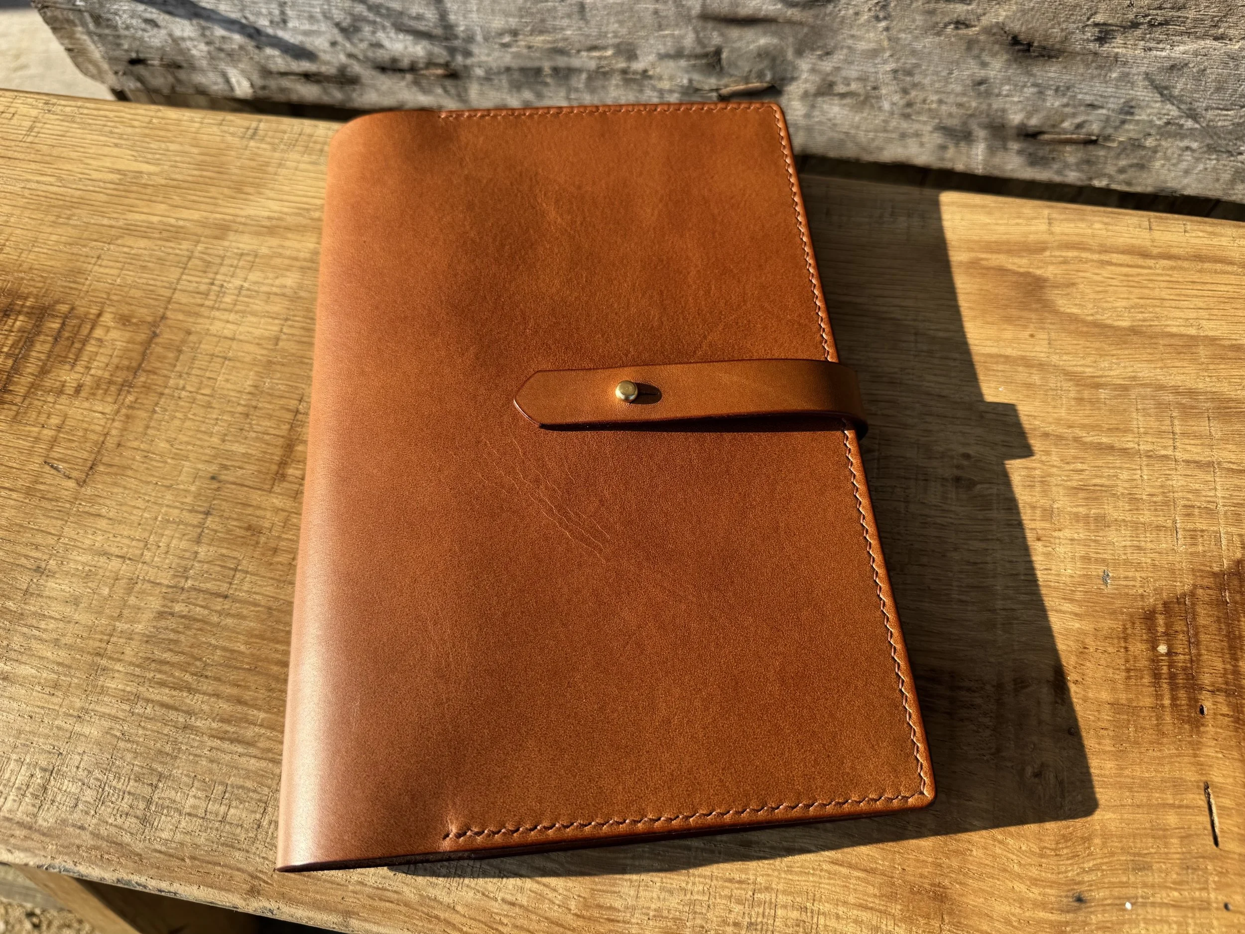 Make your own leather diary / journal sleeve
