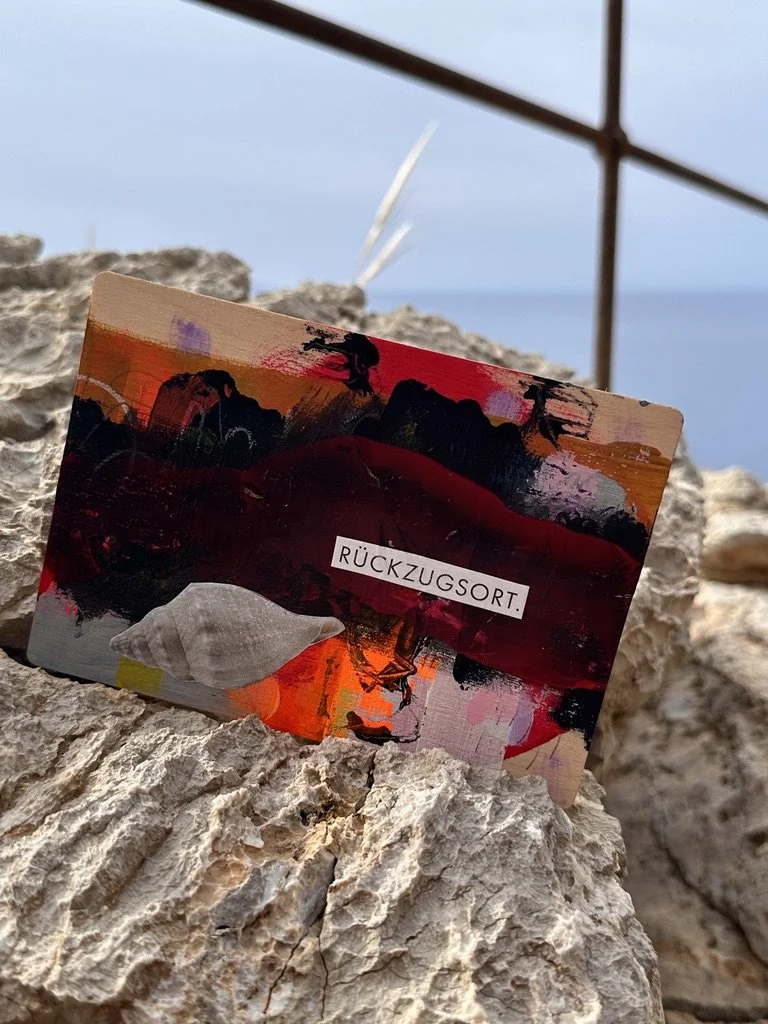 Rückzugsort-petra-kreuzpointner-mixed-media-Collage.jpeg