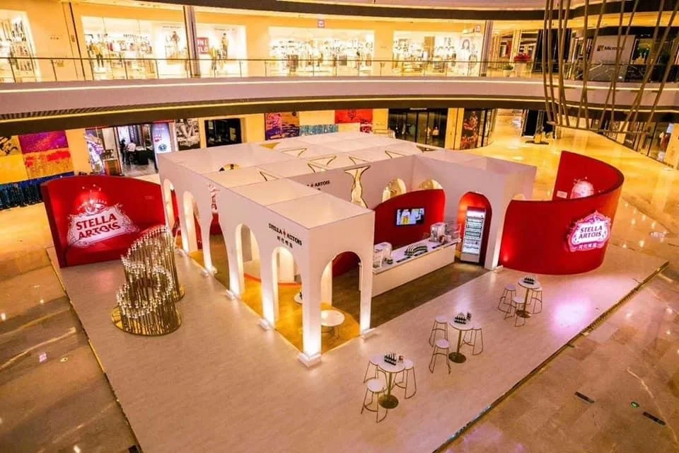 Stella Artois 'Christella' - Christian Develter