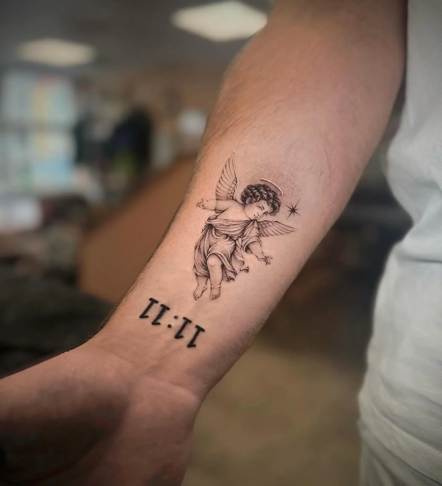The cutest little cherub from @georgina.tattoos 👼🏼 

#finelinetattoo #finelinetattoobristol #microrealistattoo #cherubtattoo