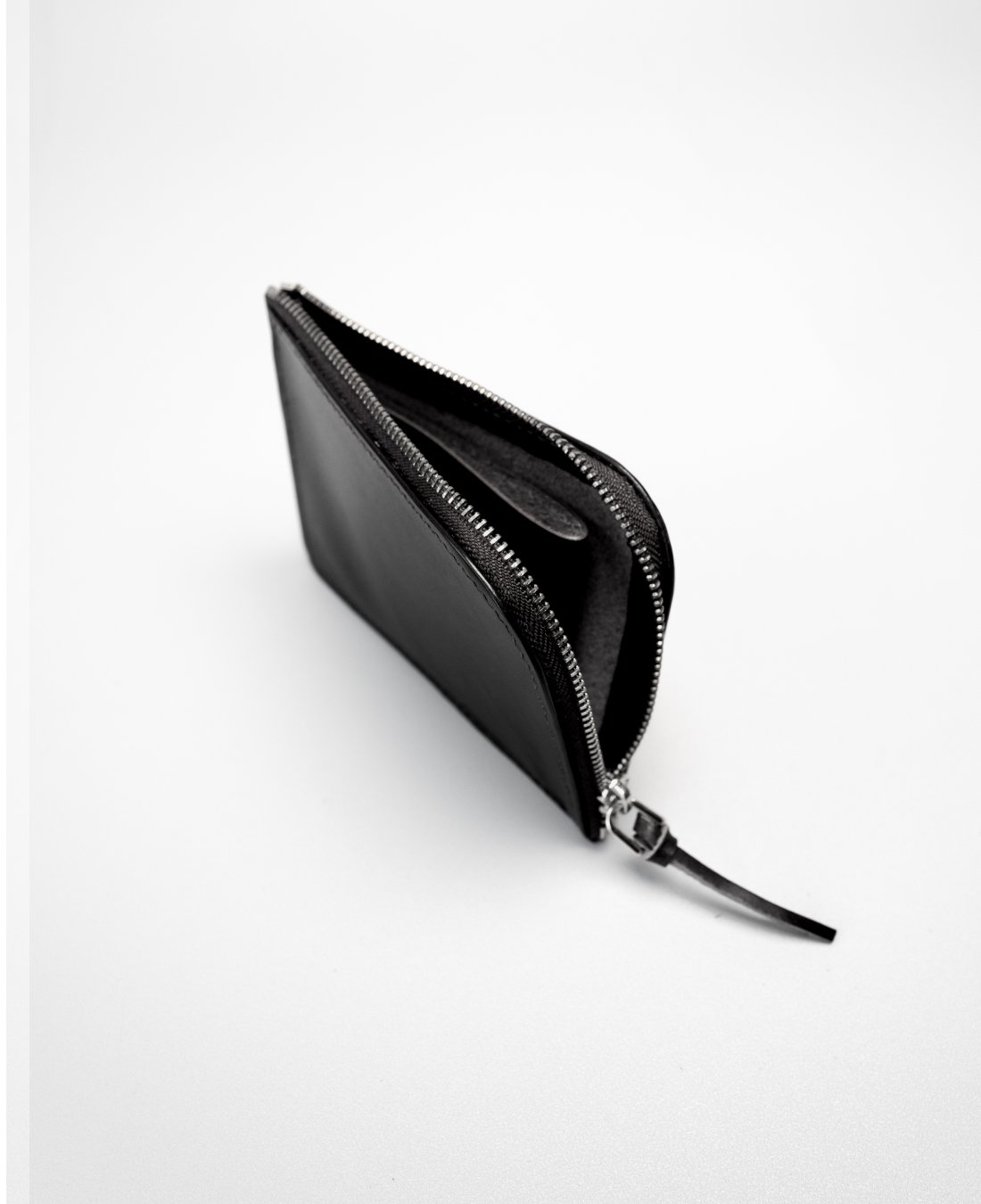 CinderProjects_ZipWallet_Black_1.jpg