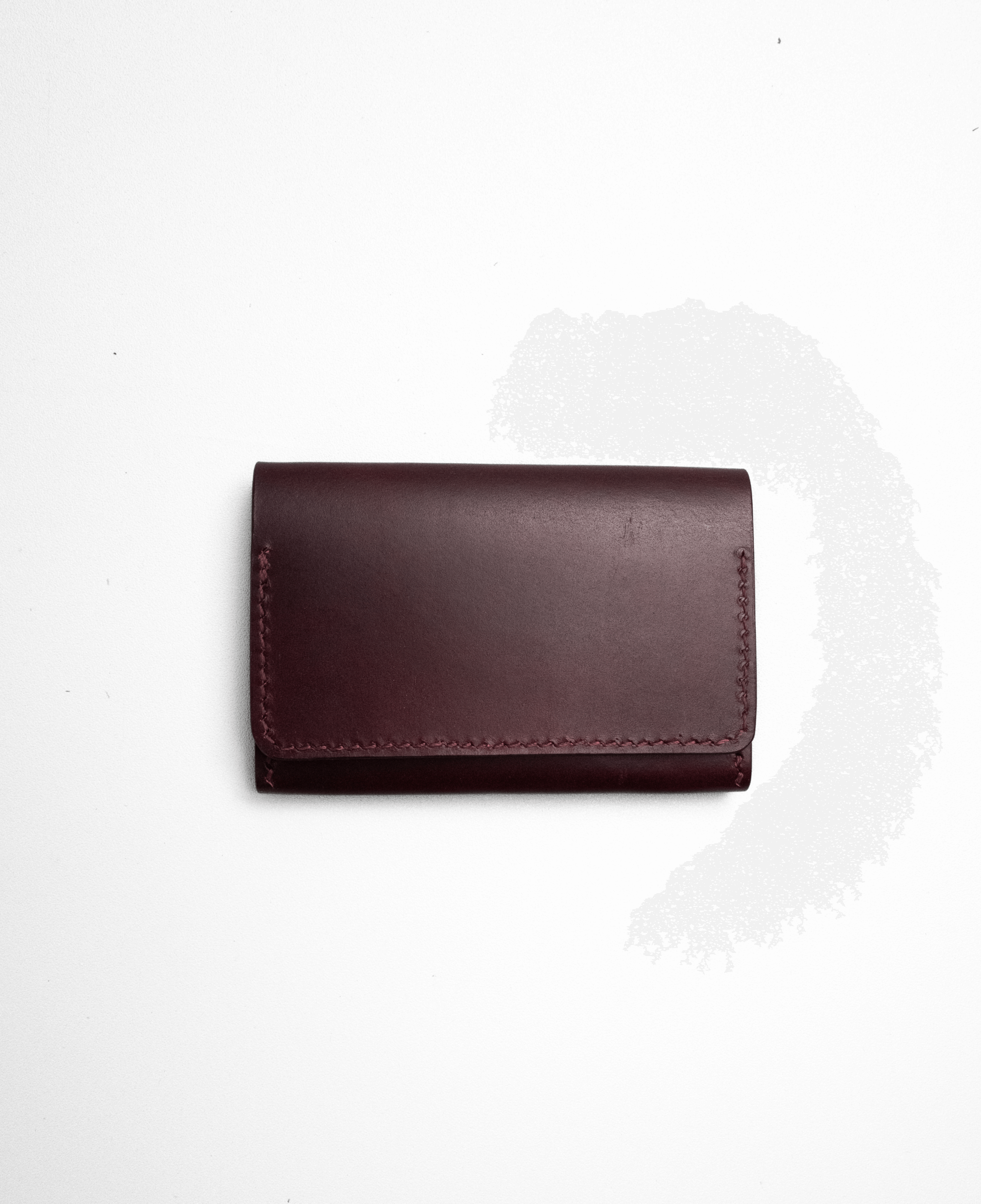 CinderProjects_CardWallet_Burgundy_1.png