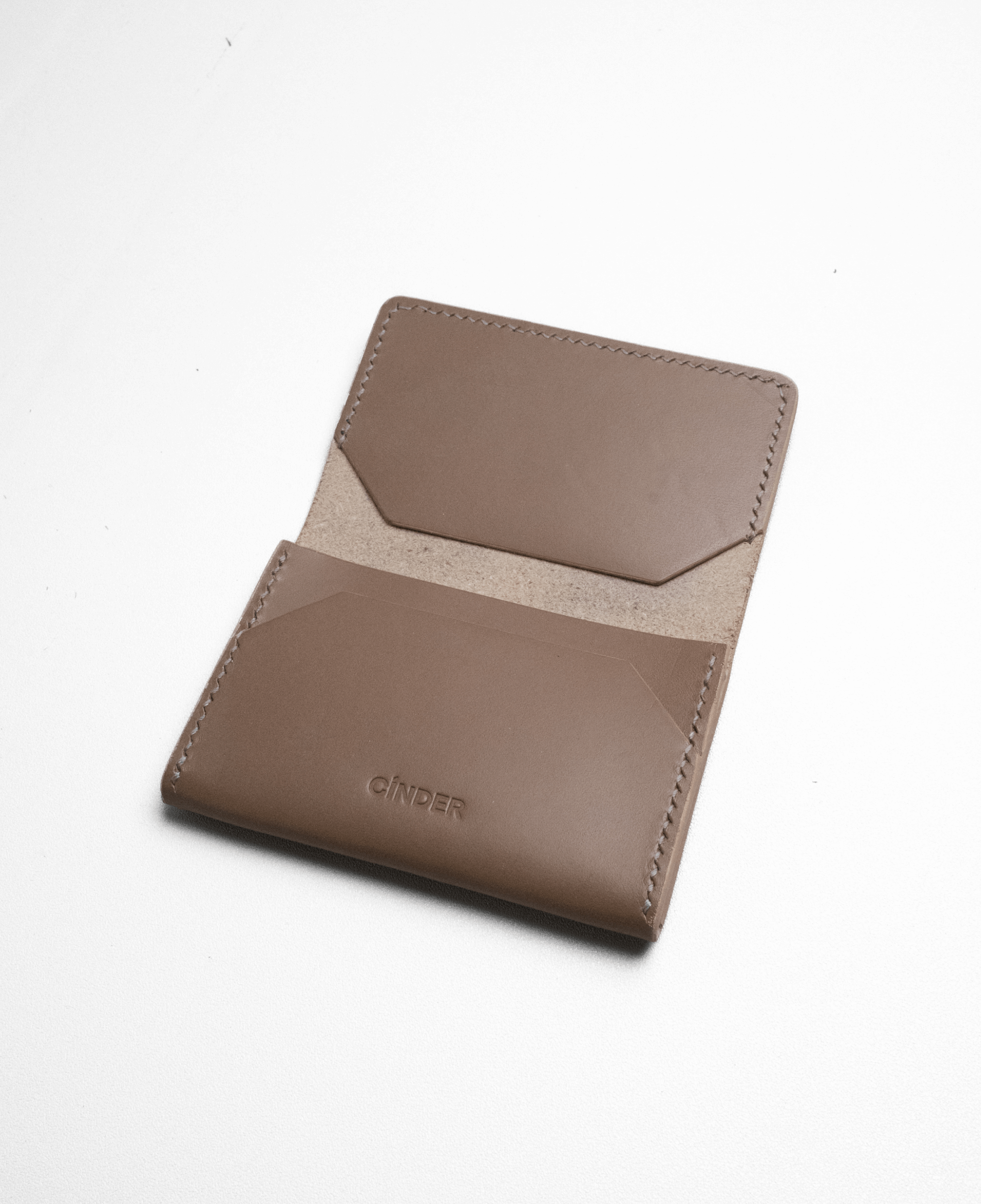 CinderProjects_CardWallet_Taupe_4.png