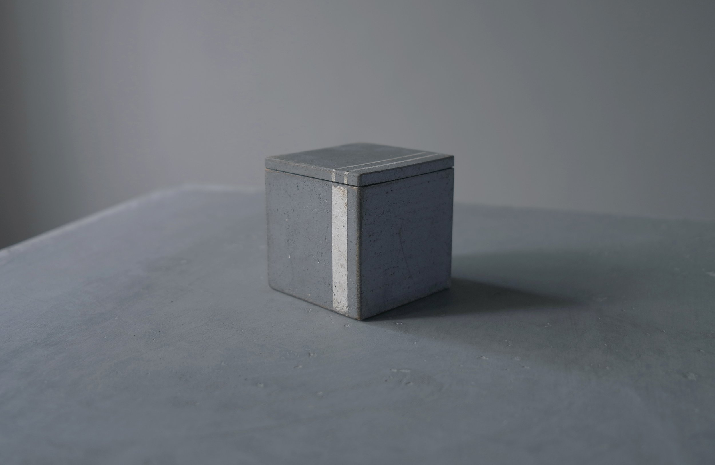 Michiko-Iwata-Object-13-Box-c.jpg