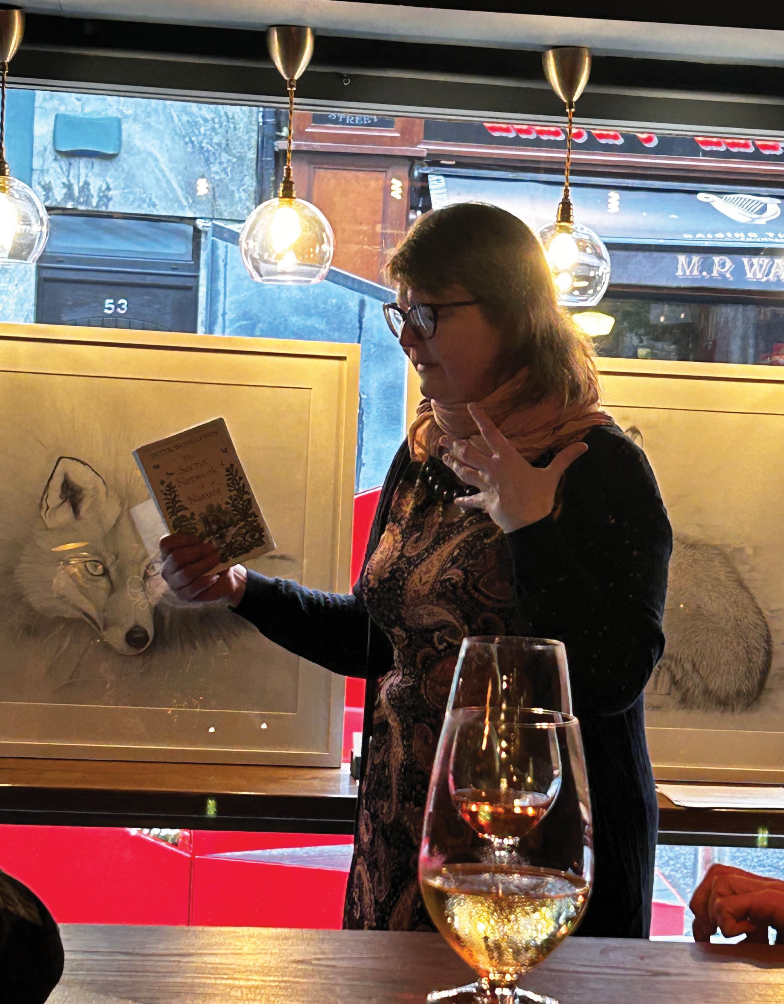 Le Cheile Helen Caird at Daróg Wine Bar2.jpg