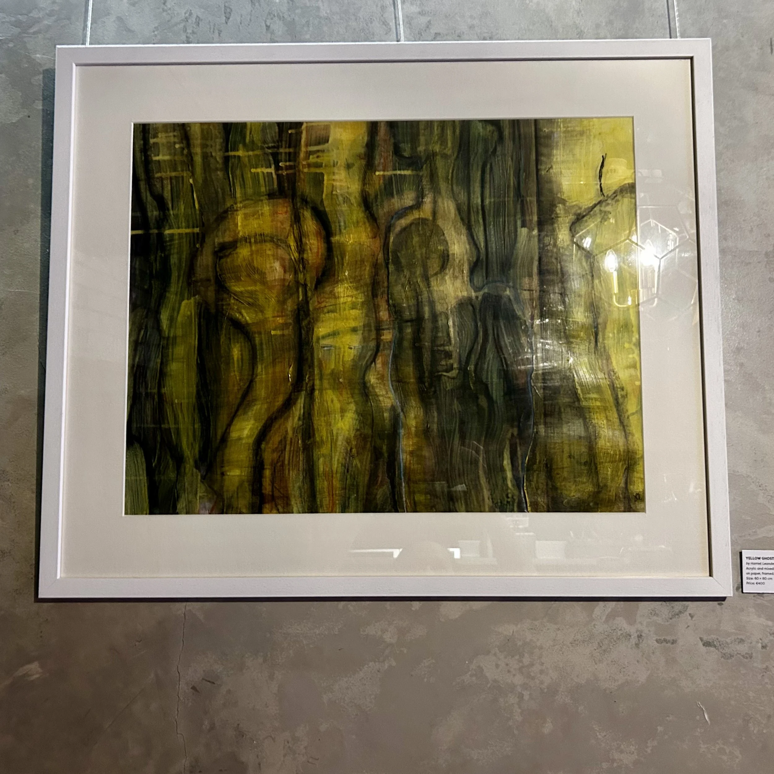 YELLOW GHOST: €400