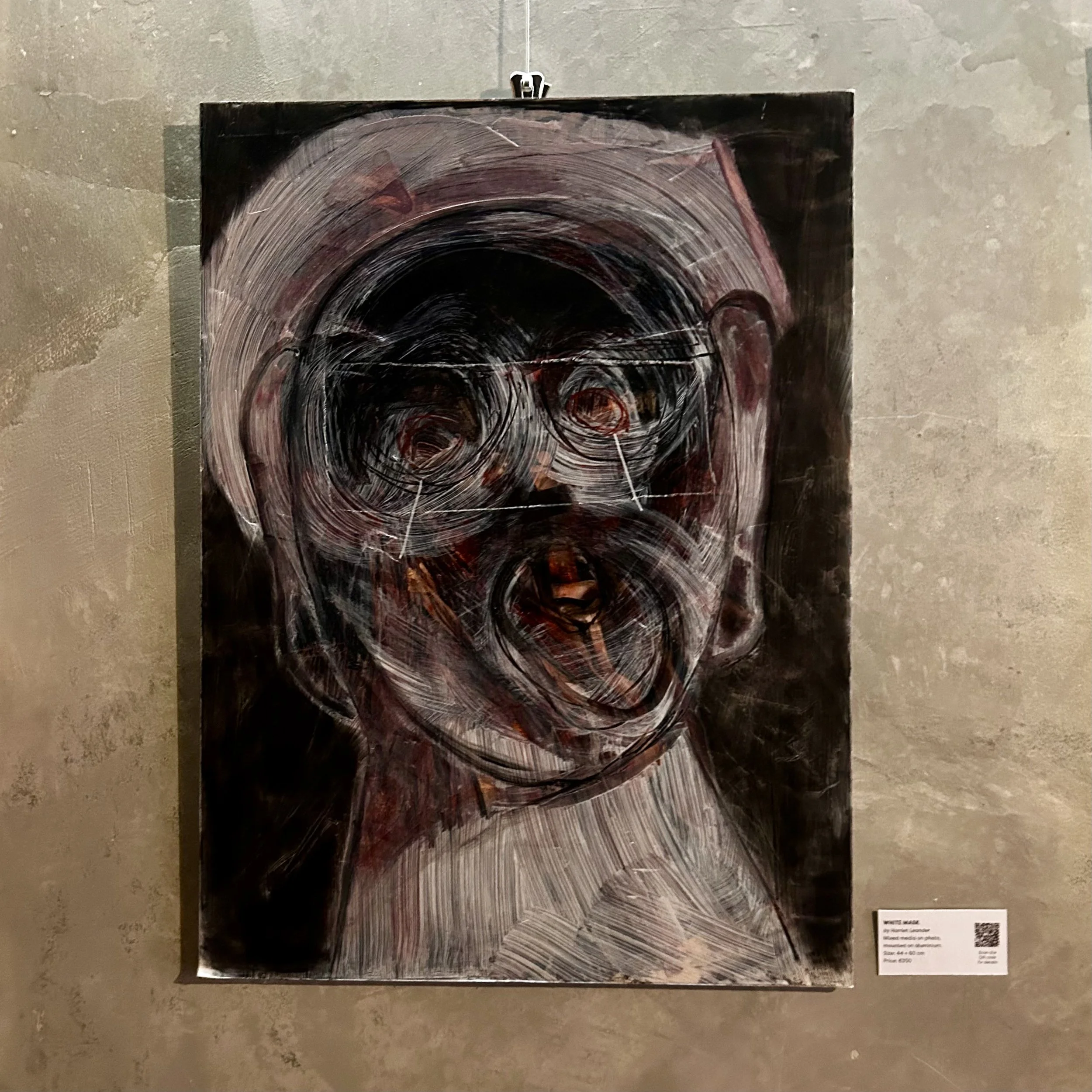 WHITE MASK: €350
