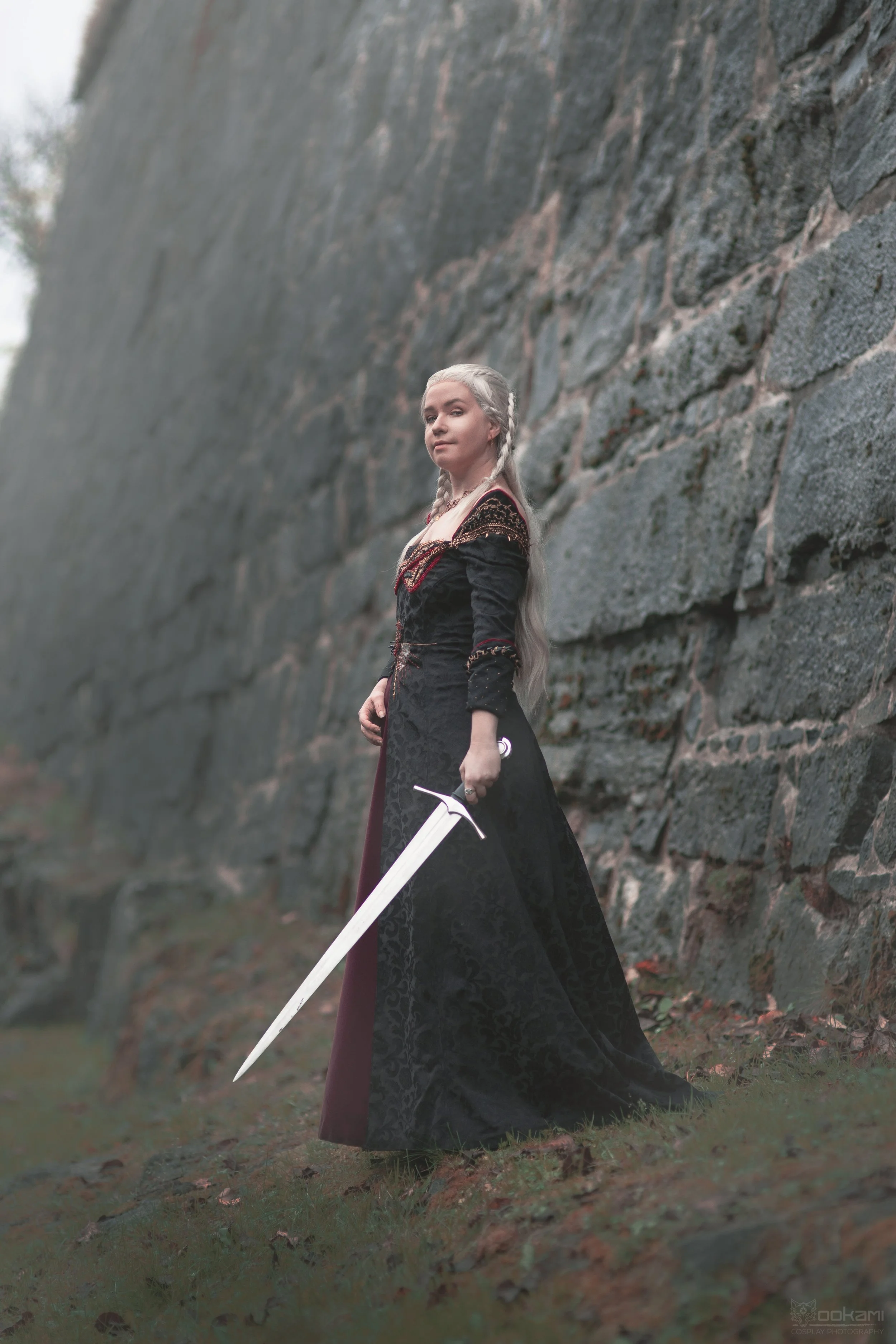 Rhaenyra Targaryen by ookamicosplayphotography.jpg