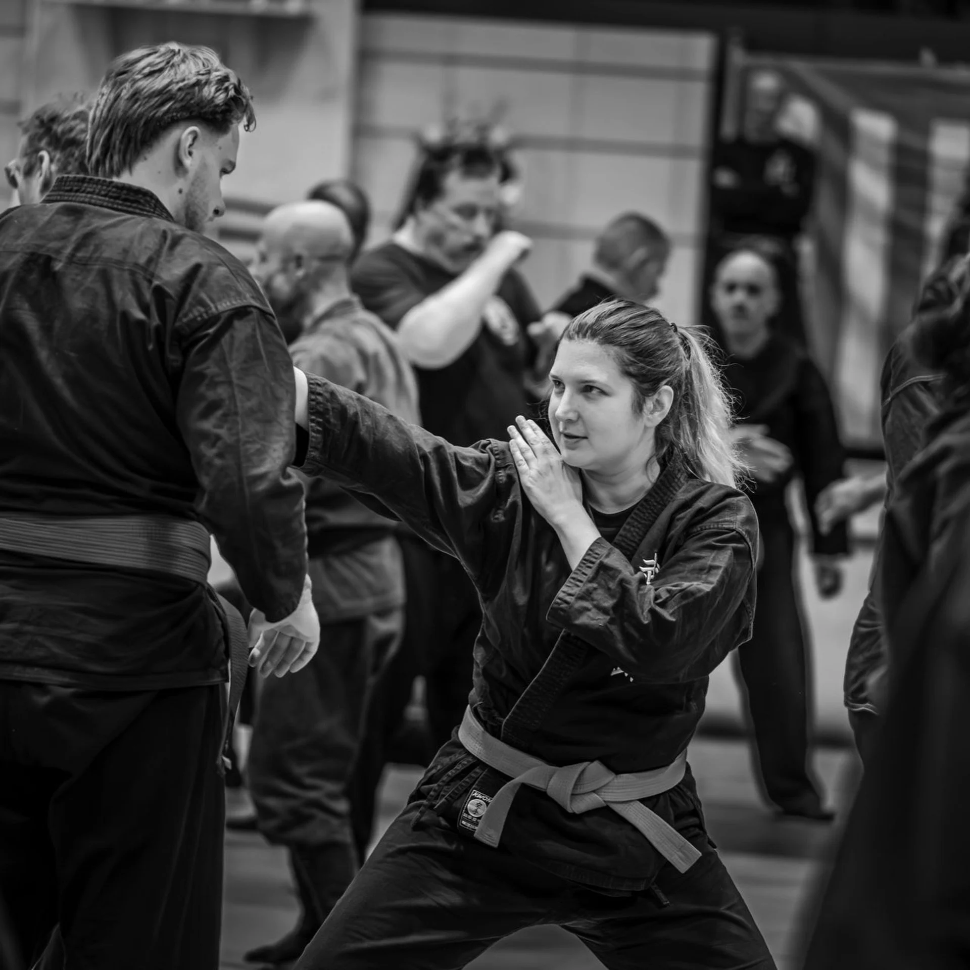 Kampfkunst ist f&uuml;r mich mehr als nur ein Training. Neben Spa&szlig;, Gemeinschaft und Bewegung ist es auch eine Art, zu raufen und sich auszutoben, wie man es sonst nur als Kind gemacht hat - gleichzeitig aber, die eigenen Grenzen und die der an