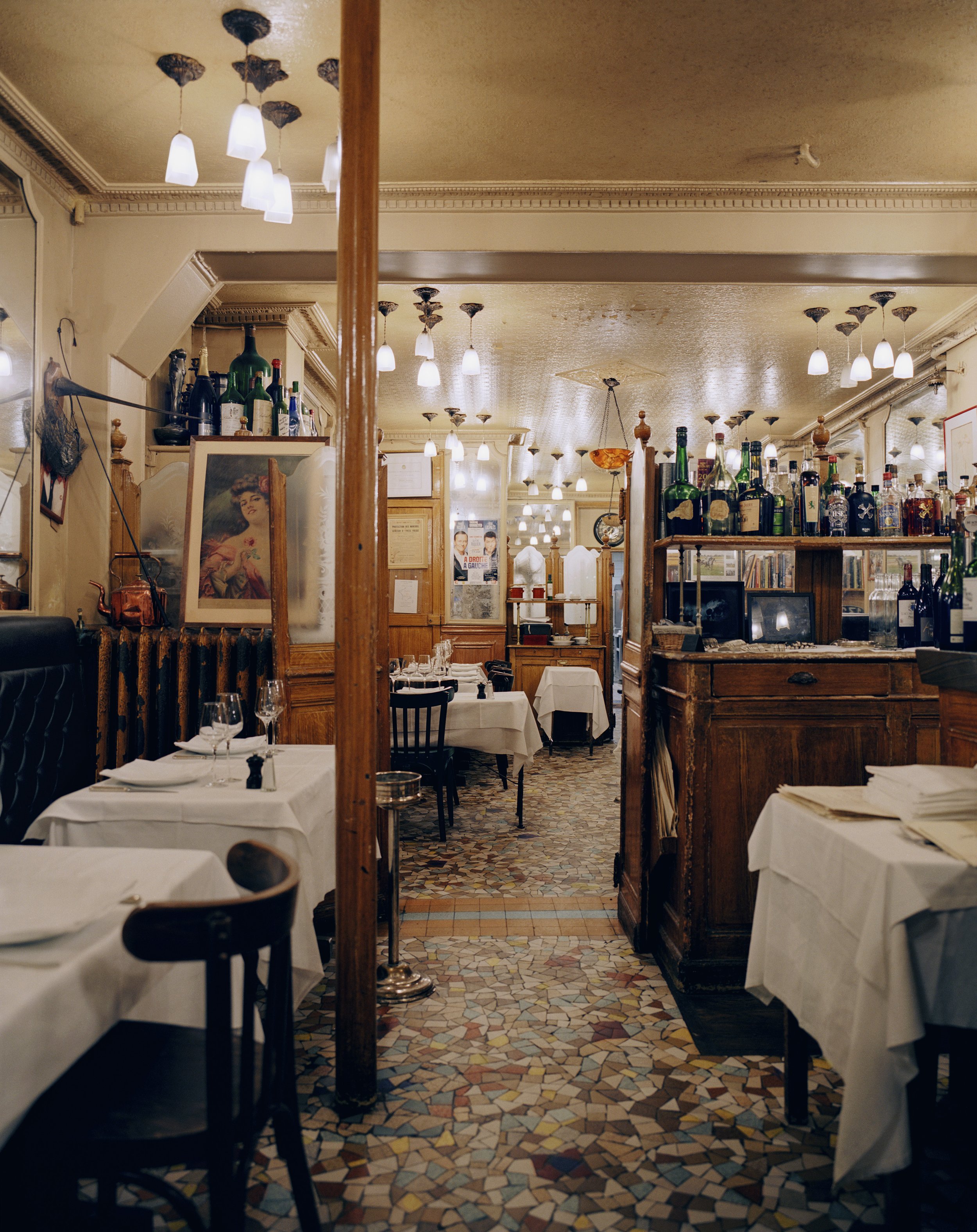  Harper’s Bazaar France - Restaurants. In collaboration with food critic, Francois Simon.  