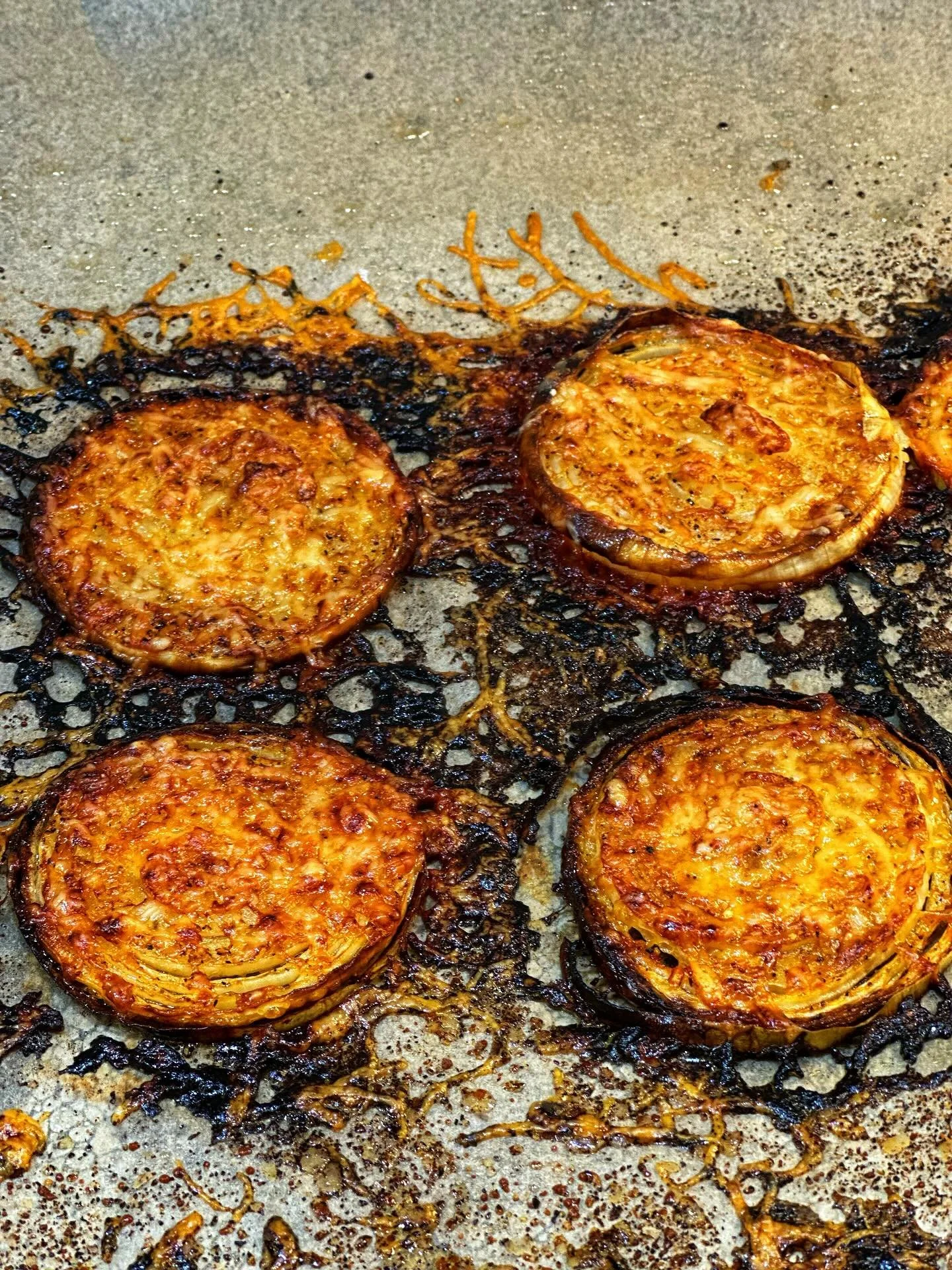 Meet the new star of the burger lineup &mdash; Onion Frico 🧅🔥

These golden beauties are crispy, cheesy, and packed with flavor thanks to Big Pete&rsquo;s Seasonings Steak Night.
🧀 Recipe:
	&bull;	Bake at 350&deg;F for 20&ndash;30 minutes
	&bull;	