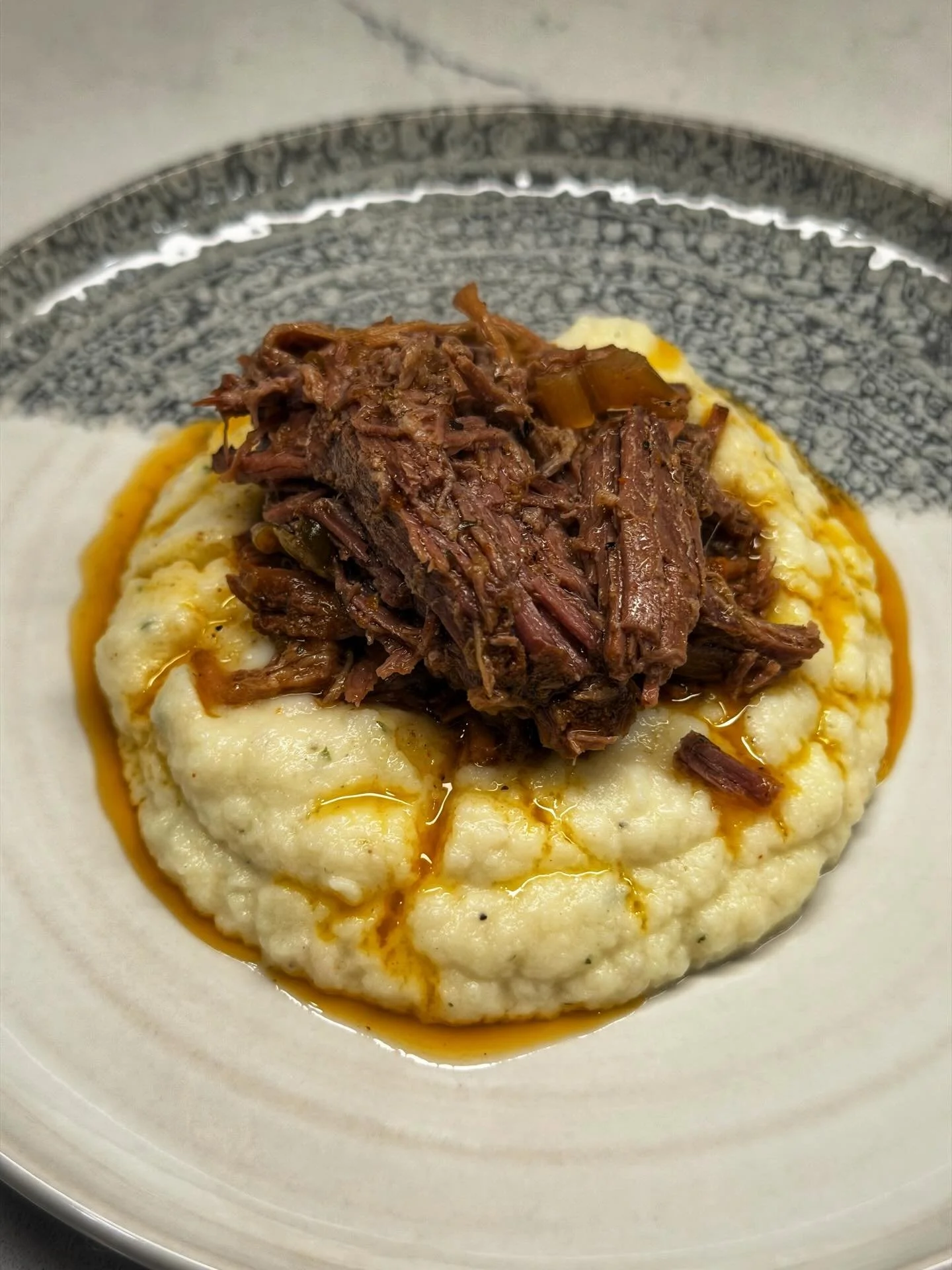 Crockpot Italian Beef over Mashed Cauliflower 🍽🔥

When comfort food meets Big Pete&rsquo;s flavor, you get THIS.
Slow-cooked, fall-apart Italian beef piled high over creamy mashed cauliflower &mdash; all seasoned to perfection.

⸻

Italian Beef Ing