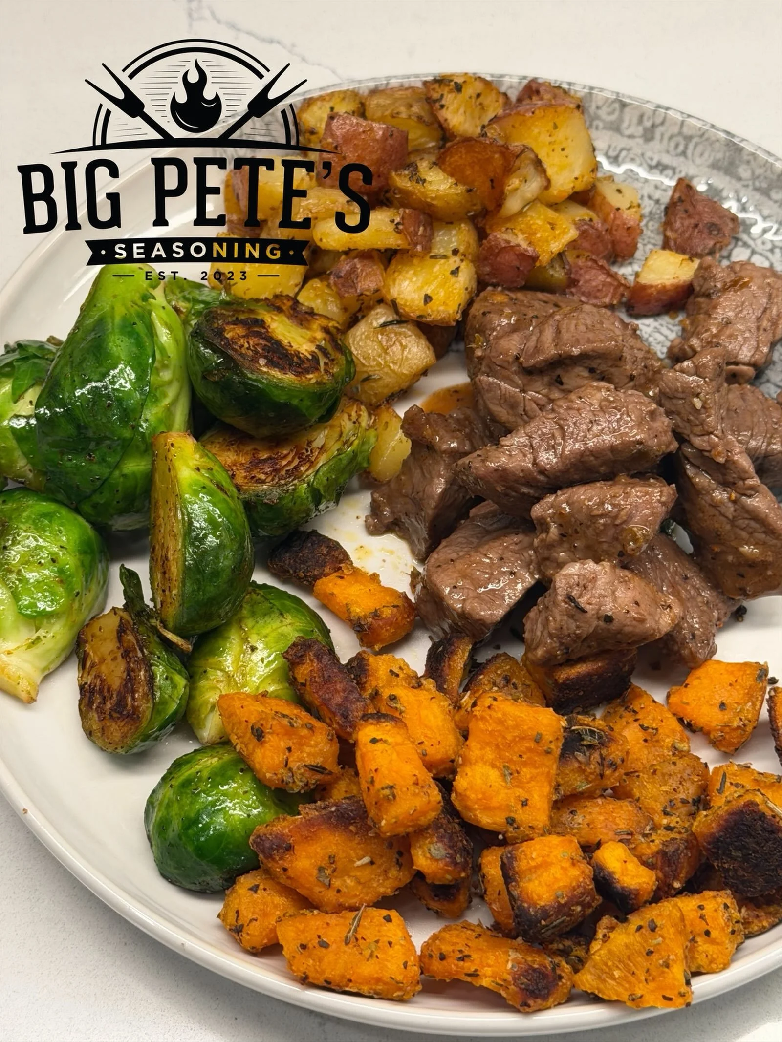 One seasoning. The entire plate. 🔥

Sometimes dinner doesn&rsquo;t need to be complicated.

Tonight&rsquo;s plate: @purelymeatco tenderloin tips, crispy potatoes, Brussels sprouts, and sweet potatoes.

And every single thing on the plate was seasone