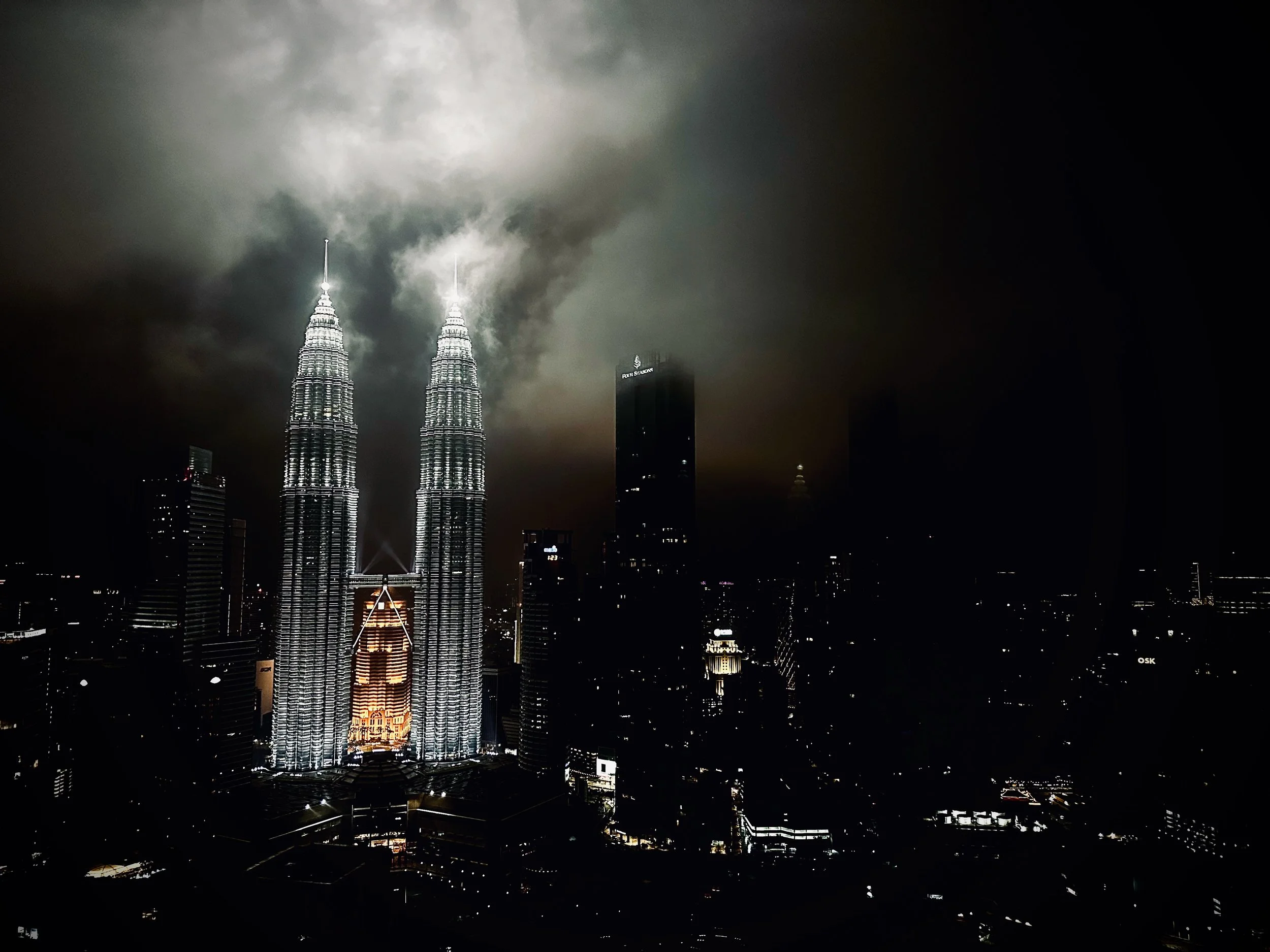 Kuala Lumpur , Petronas Towers