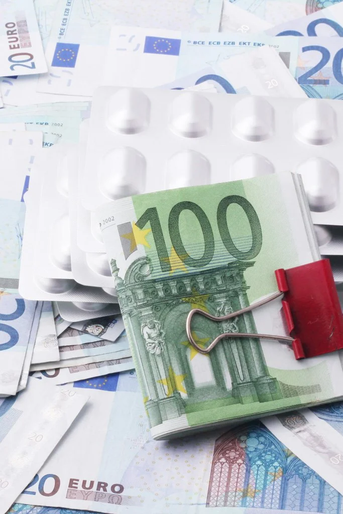 Eine Auslandsreise-Krankenversicherung kostet nur zwischen 10 und 20 Euro pro Jahr
