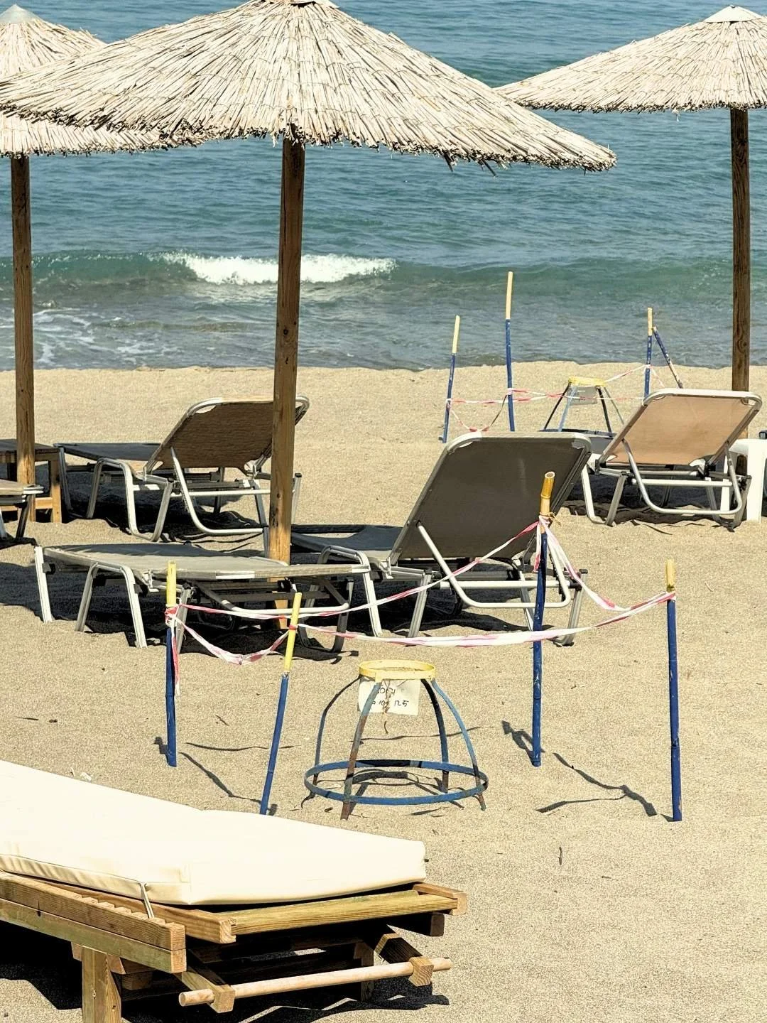 Absperrungen um Schildkrötennester