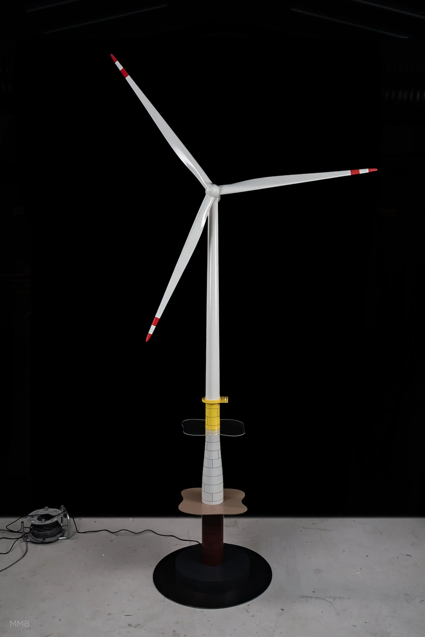 Offshore Windrad - Exponat von Modellbau Milde Berlin für Bundesanstalt für Materialforschung und -prüfung (BAM)