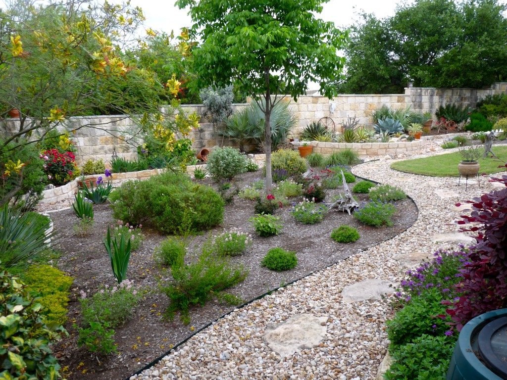 Proscape Jpeg Services 1 — CENTRAL TEXAS PROSCAPES