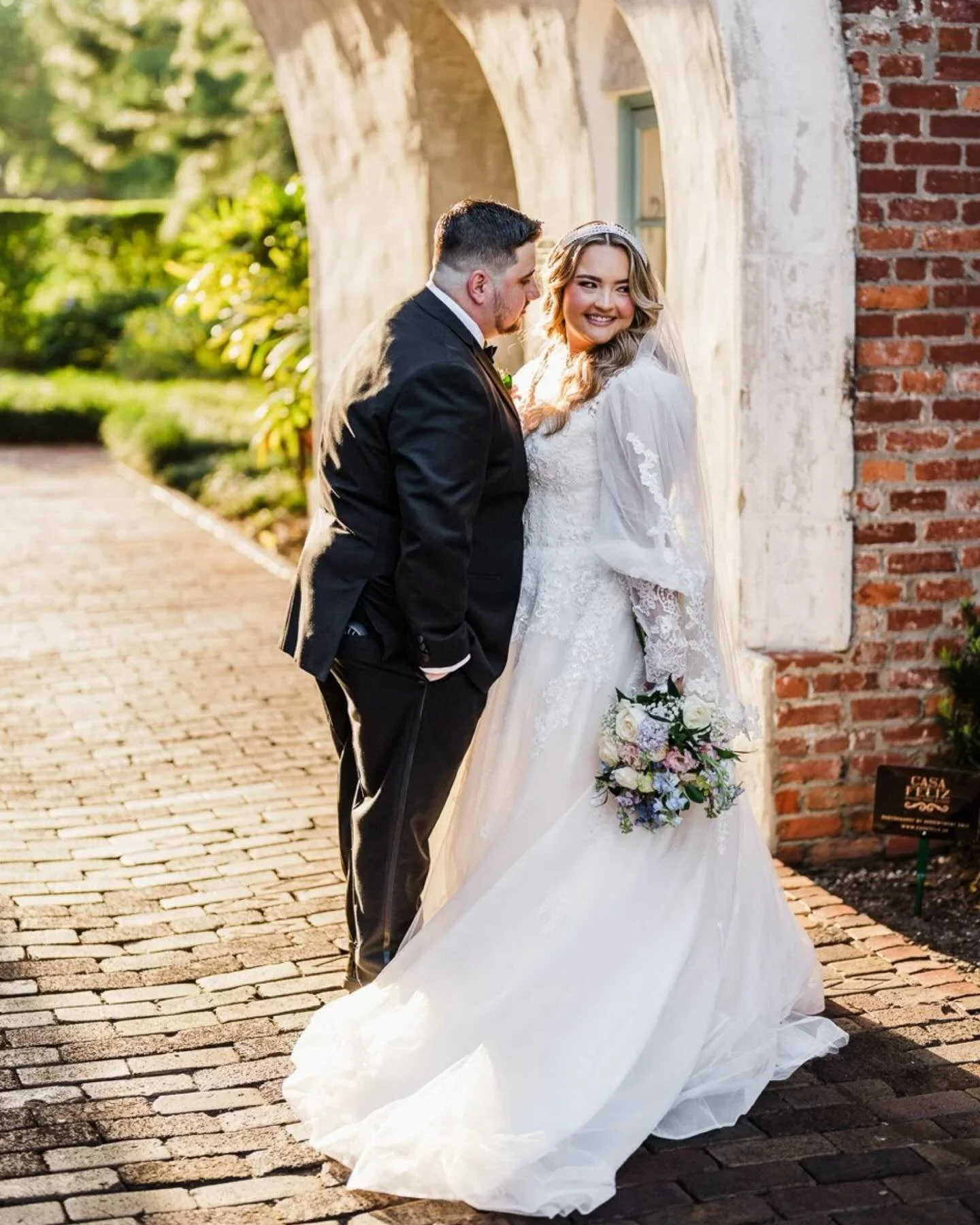 Sometimes you&rsquo;re just hired for videography, but the day is simply *too* stunning to let it go by without capturing some of the best moments.

Check out their full wedding recap video on our website! Link in bio + stories. 

Team Videographer |