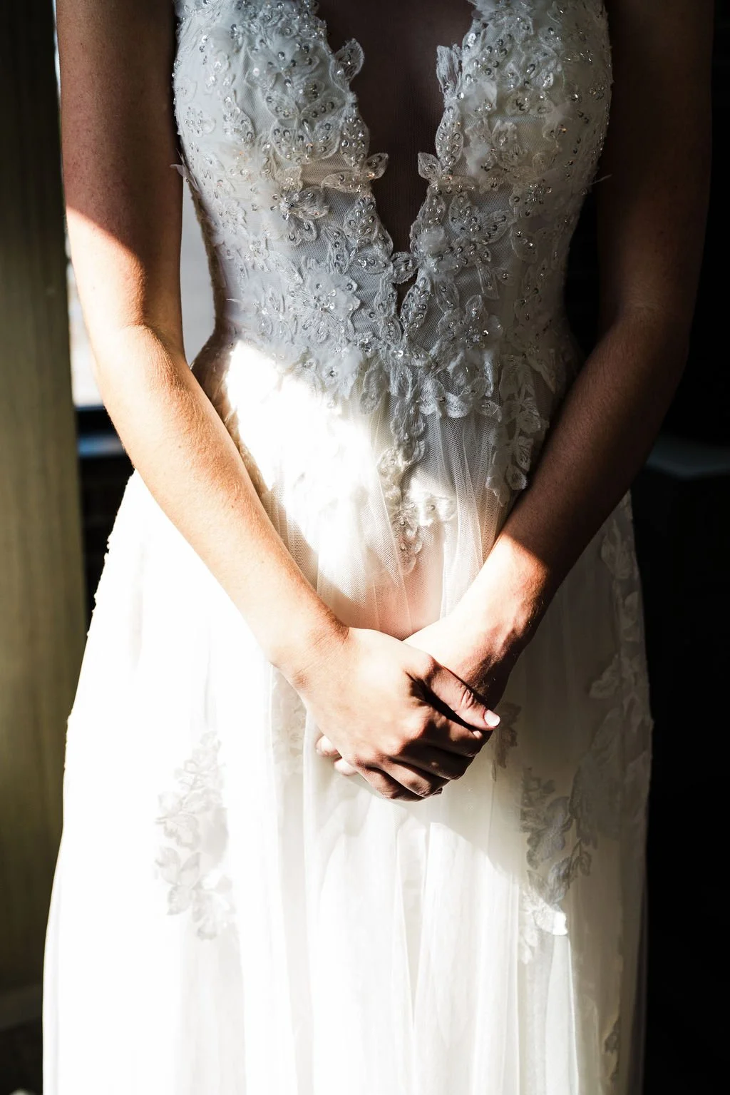  Elegant modern autumn fall rustic barn wedding at The Event on Sunny Brook scenic event venue in Kent, Ohio – indoor rustic barn wedding reception with outdoor ceremony – affordable Columbus Ohio wedding photographer – Central Ohio micro wedding pho