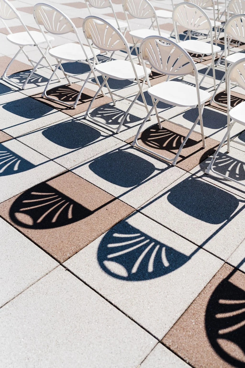  Elegant modern autumn fall rustic barn wedding at The Event on Sunny Brook scenic event venue in Kent, Ohio – indoor rustic barn wedding reception with outdoor ceremony – affordable Columbus Ohio wedding photographer – Central Ohio micro wedding pho