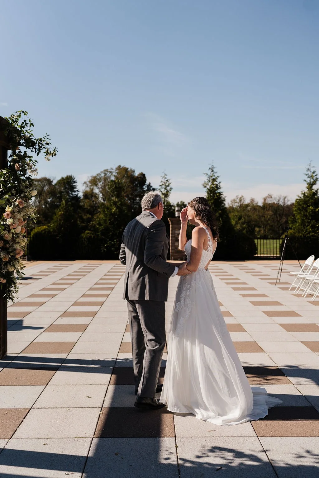  Elegant modern autumn fall rustic barn wedding at The Event on Sunny Brook scenic event venue in Kent, Ohio – indoor rustic barn wedding reception with outdoor ceremony – affordable Columbus Ohio wedding photographer – Central Ohio micro wedding pho